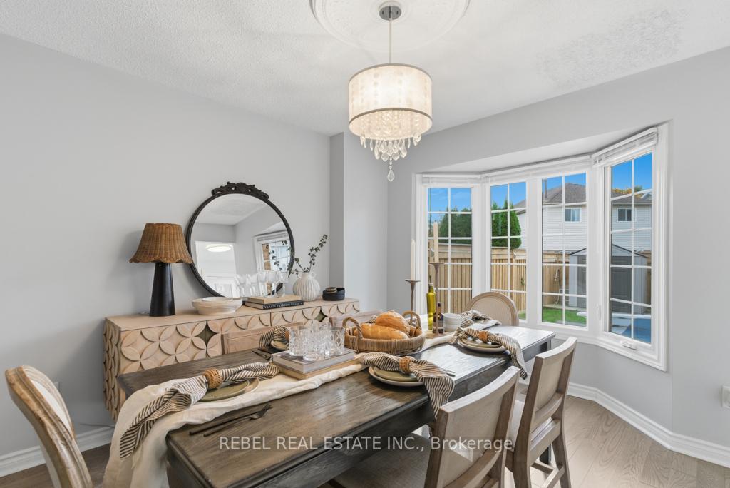 Photo 10 of 35 Orchard Park Drive, Clarington, Bowmanville — HOMEH