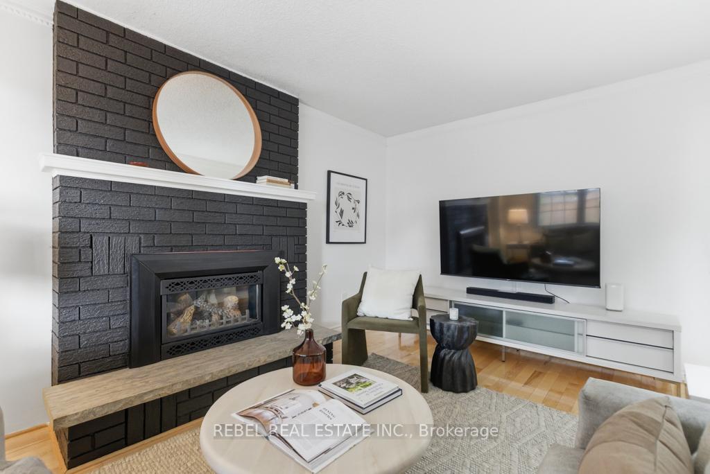 Photo 14 of 35 Orchard Park Drive, Clarington, Bowmanville — HOMEH