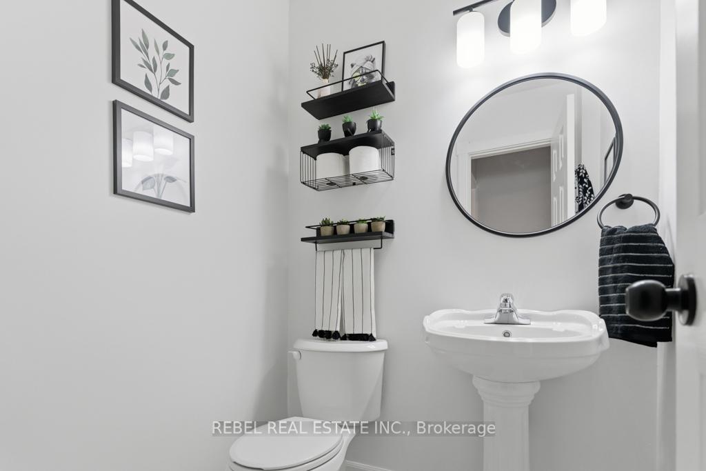 Photo 22 of 35 Orchard Park Drive, Clarington, Bowmanville — HOMEH