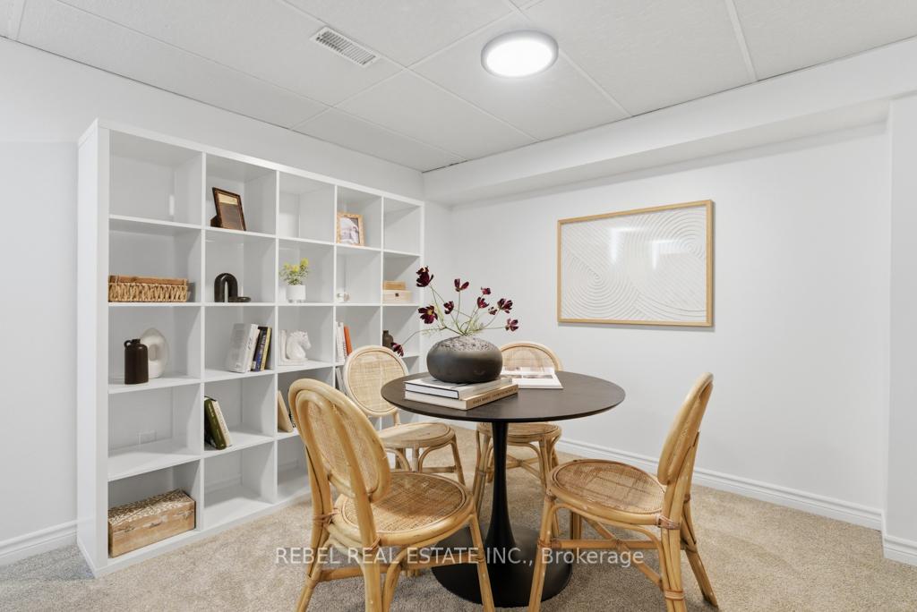 Photo 35 of 35 Orchard Park Drive, Clarington, Bowmanville — HOMEH