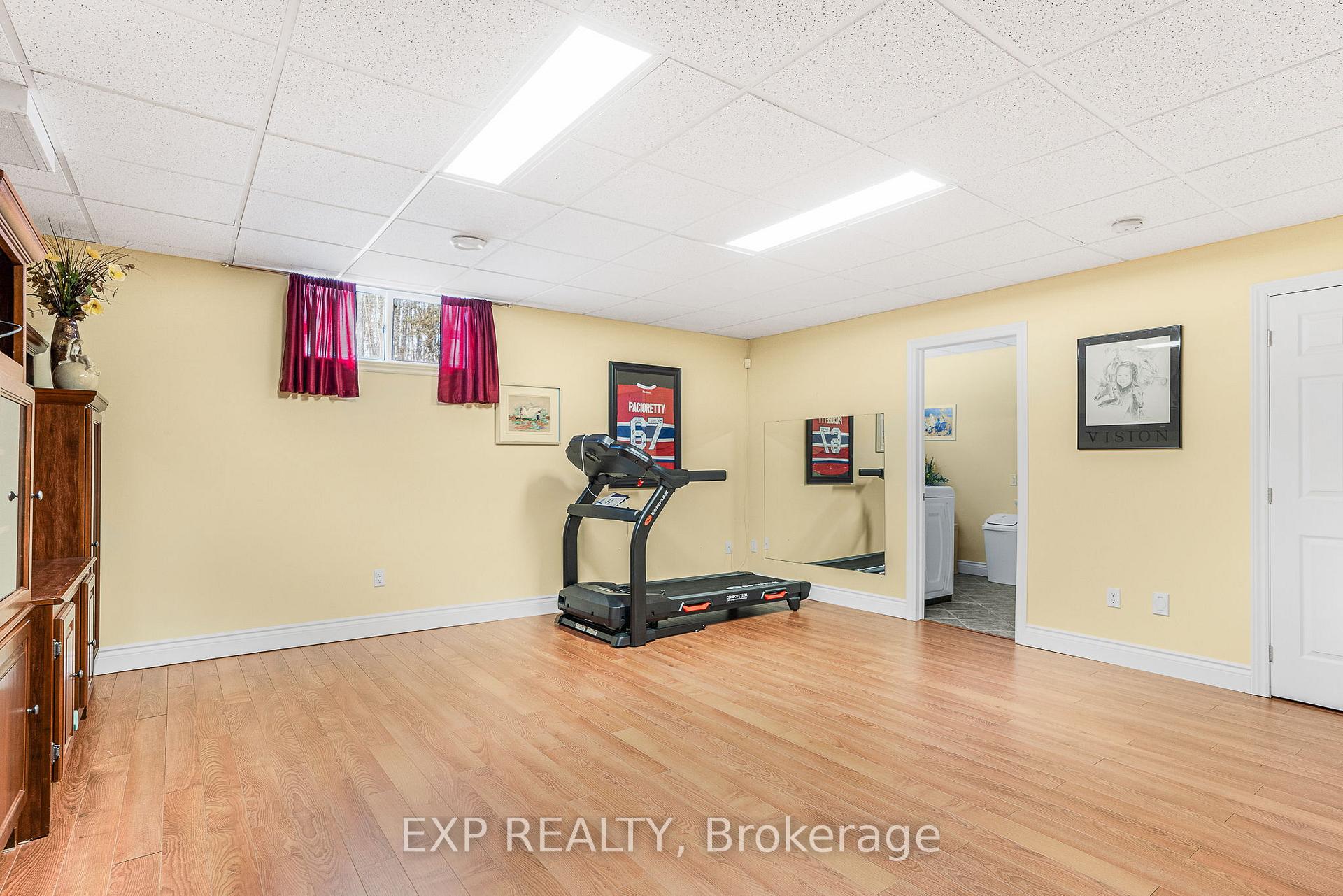 Photo 20 of 701 Fox Run Road, Champlain, Champlain Twp — HOMEH