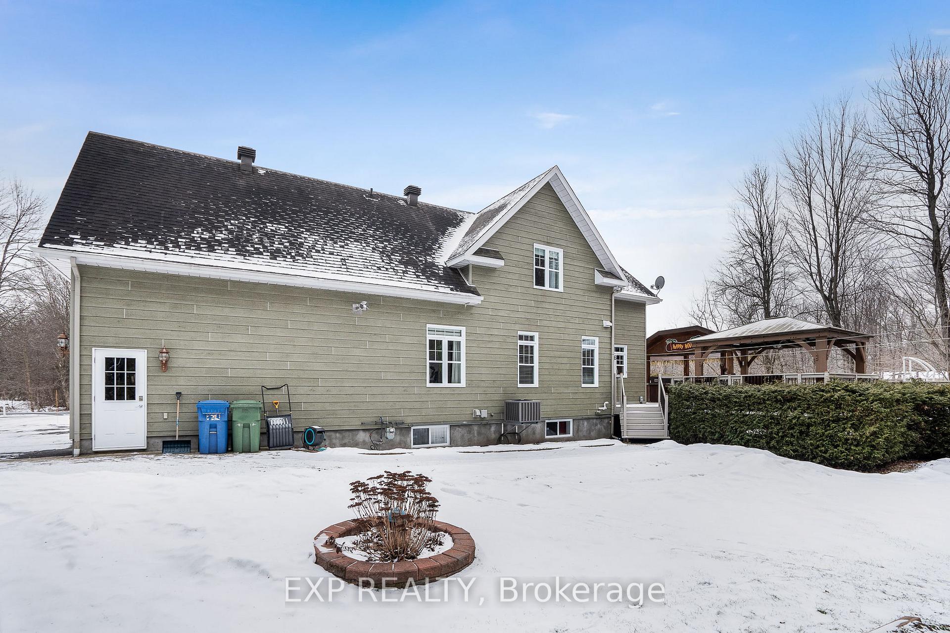 Photo 27 of 701 Fox Run Road, Champlain, Champlain Twp — HOMEH