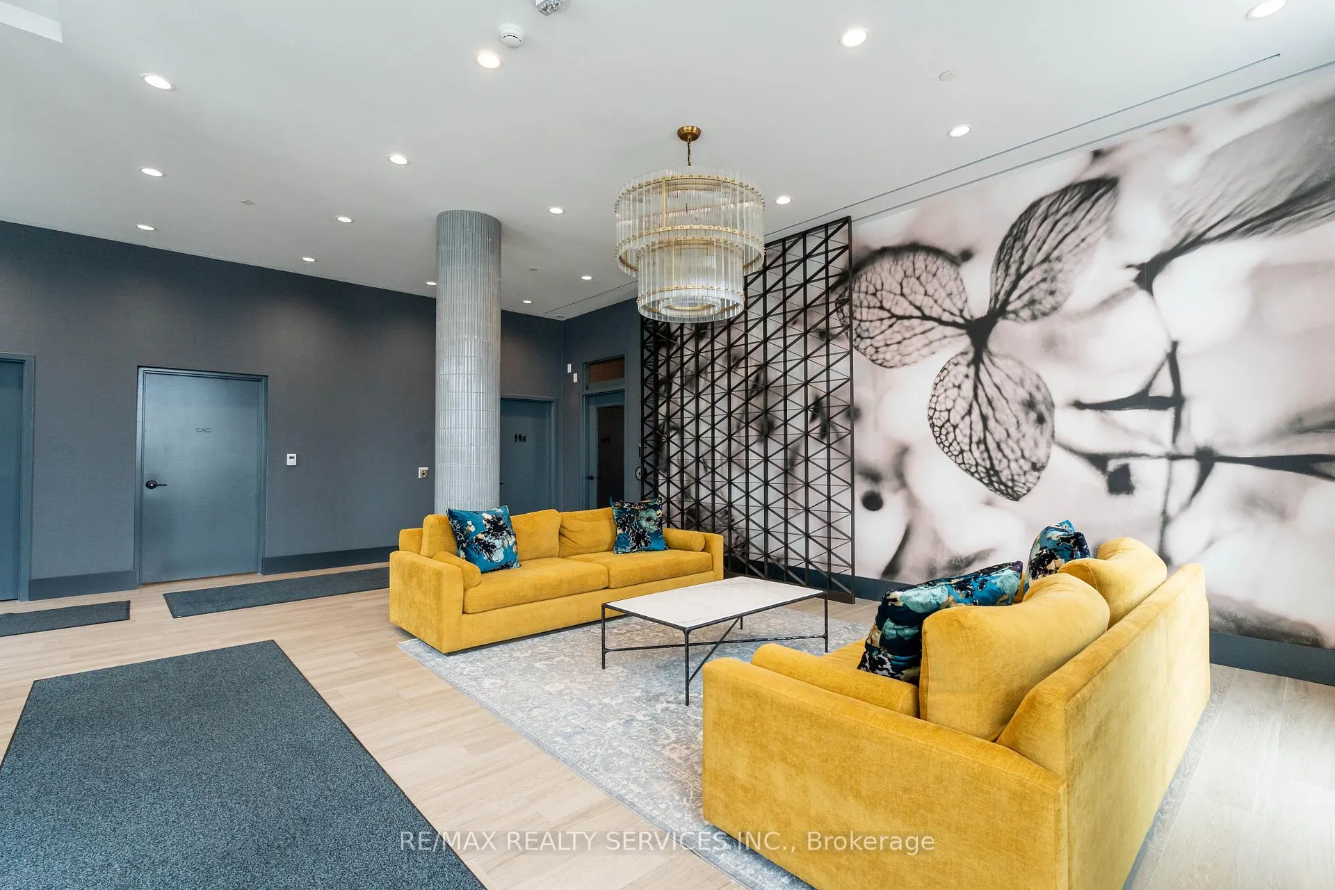 Photo 9 of Unit 217, 10 Lagerfeld Drive, Brampton, Northwest Brampton — HOMEH