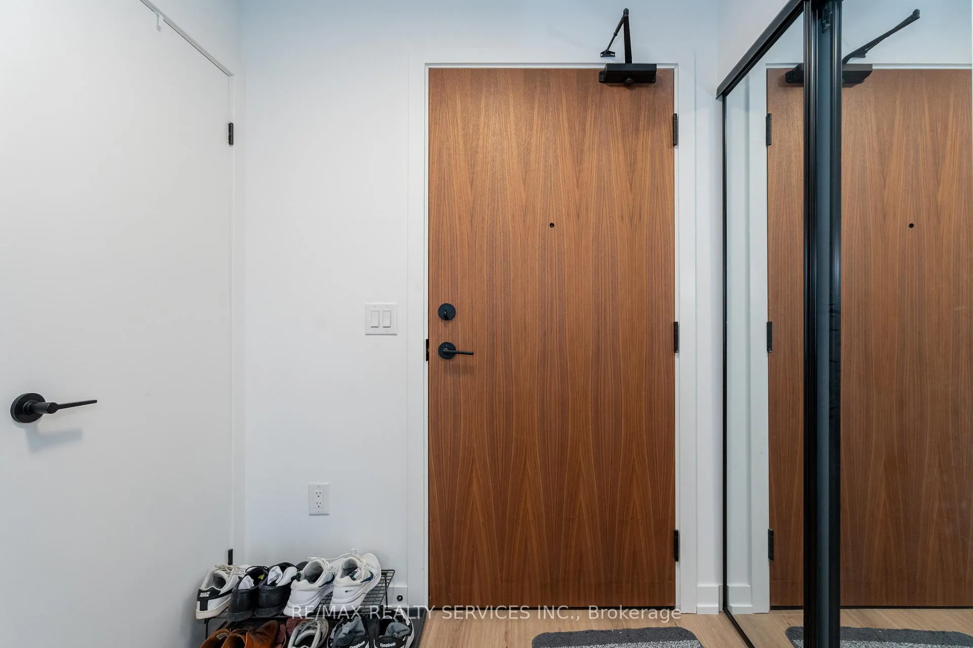 Photo 12 of Unit 217, 10 Lagerfeld Drive, Brampton, Northwest Brampton — HOMEH