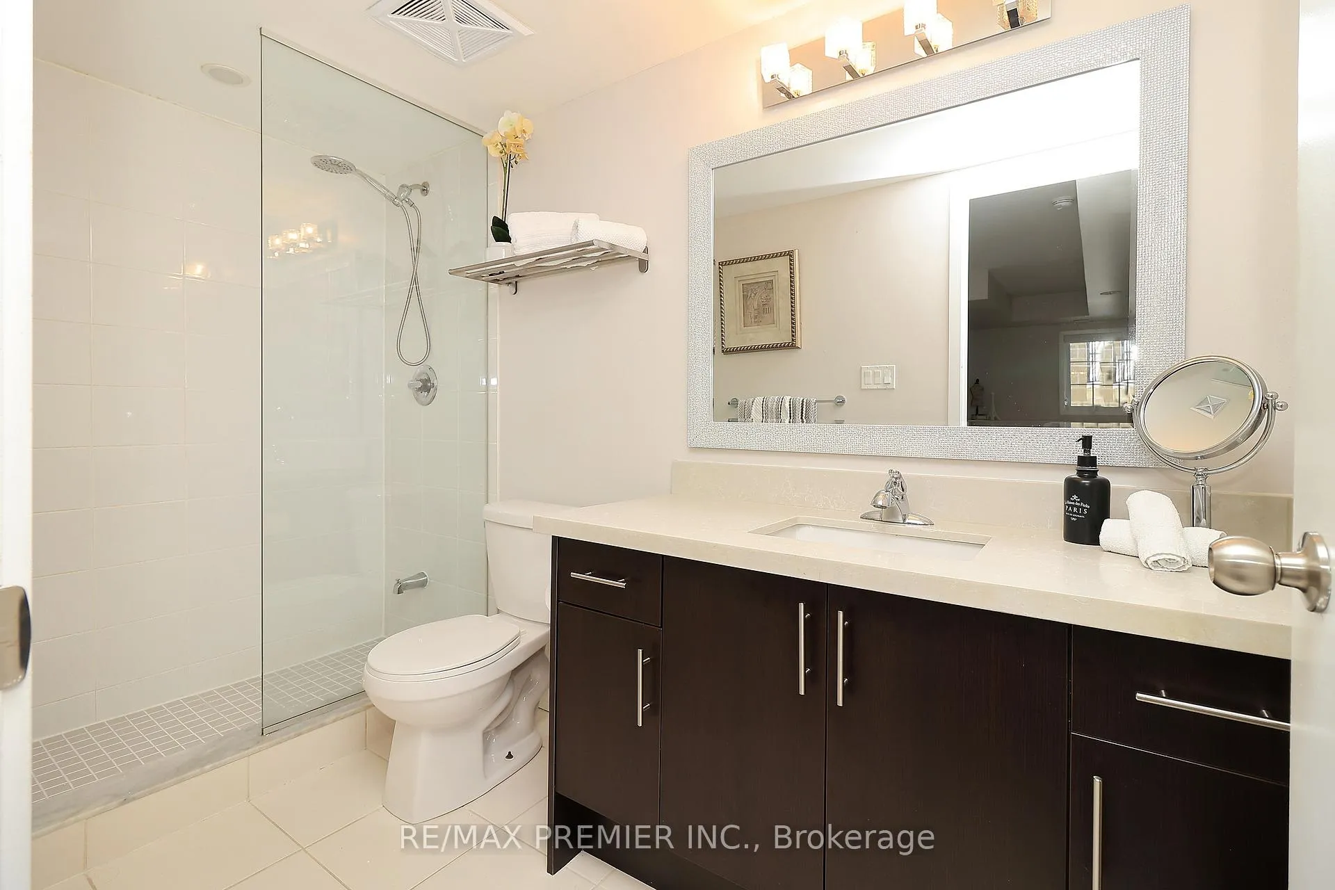 Photo 22 of Unit C14, 26 Bruce Street, Vaughan, East Woodbridge — HOMEH