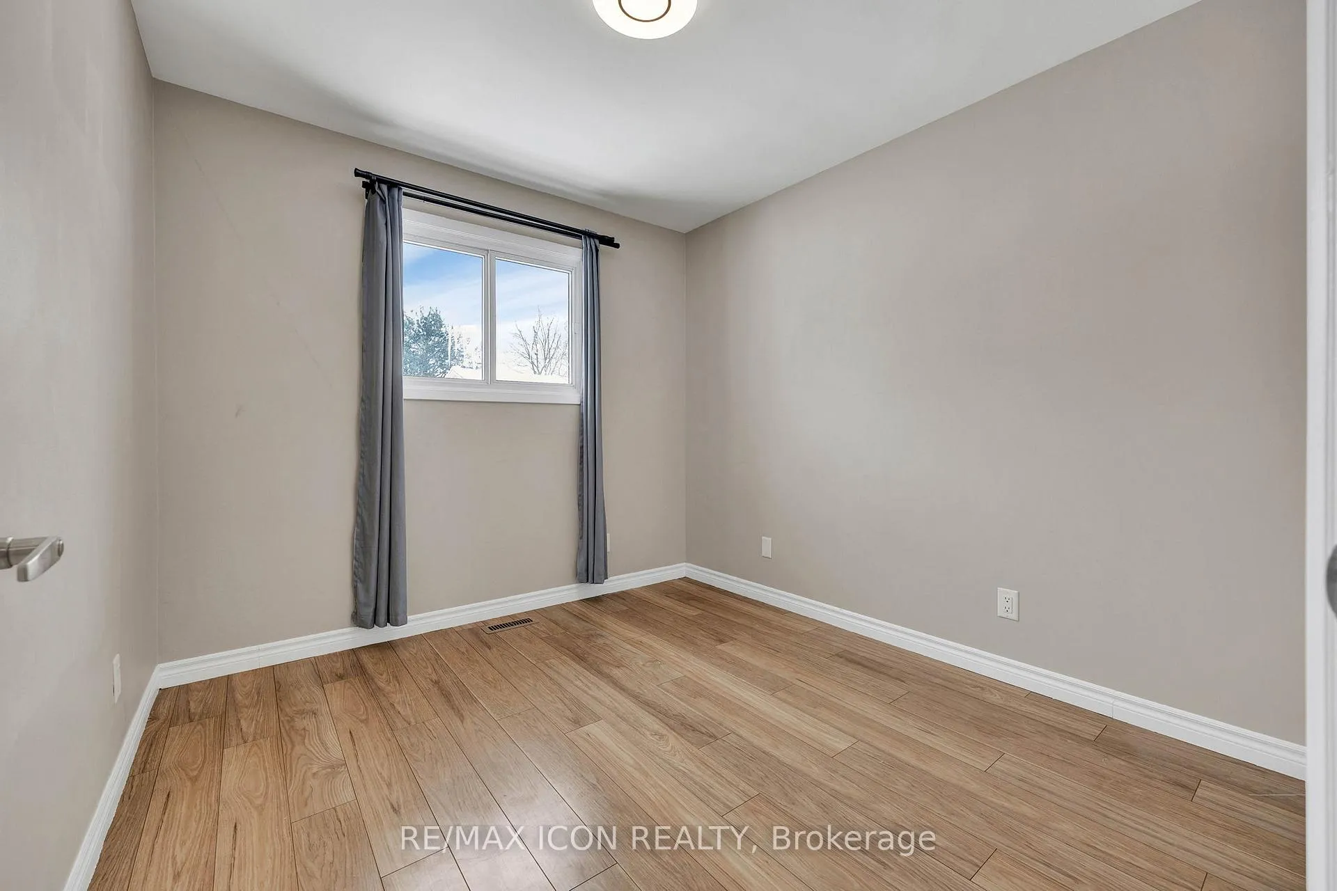 Photo 13 of Unit 73, 279 Bluevale Street N, Waterloo — HOMEH
