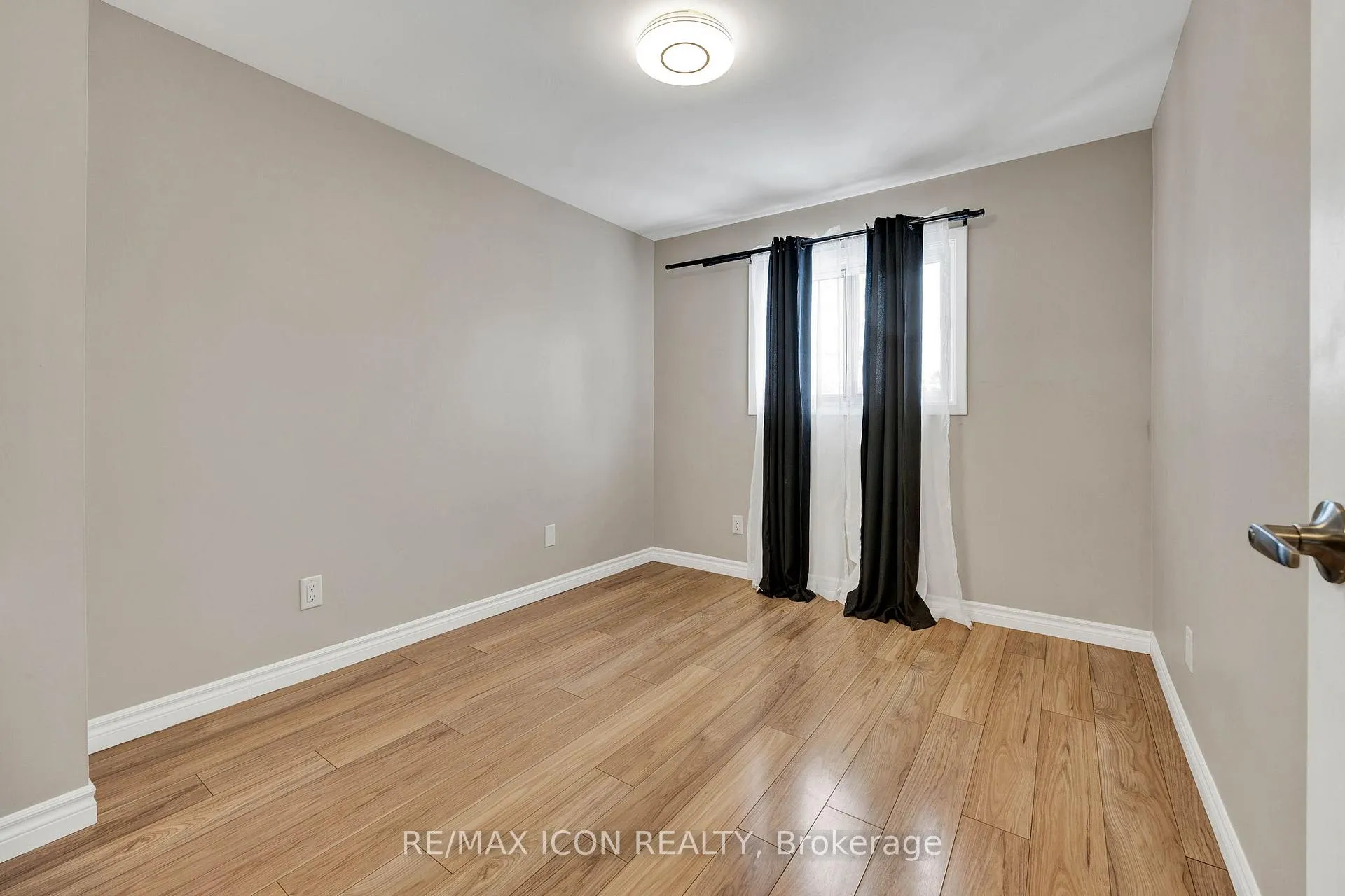 Photo 21 of Unit 73, 279 Bluevale Street N, Waterloo — HOMEH