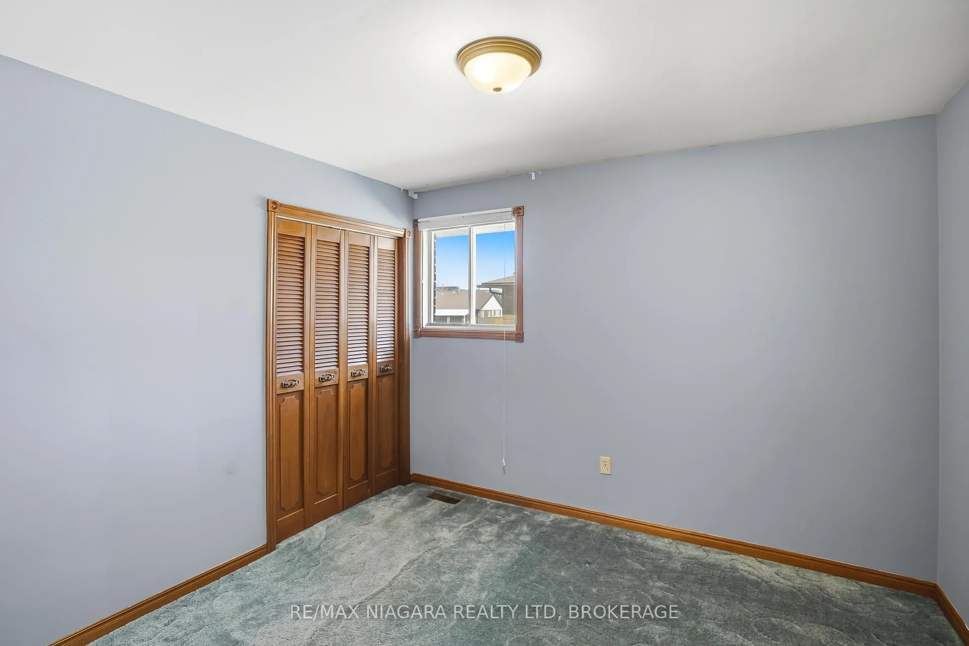 Photo 13 of 5035 Pettit Avenue, Niagara Falls, Morrison — HOMEH