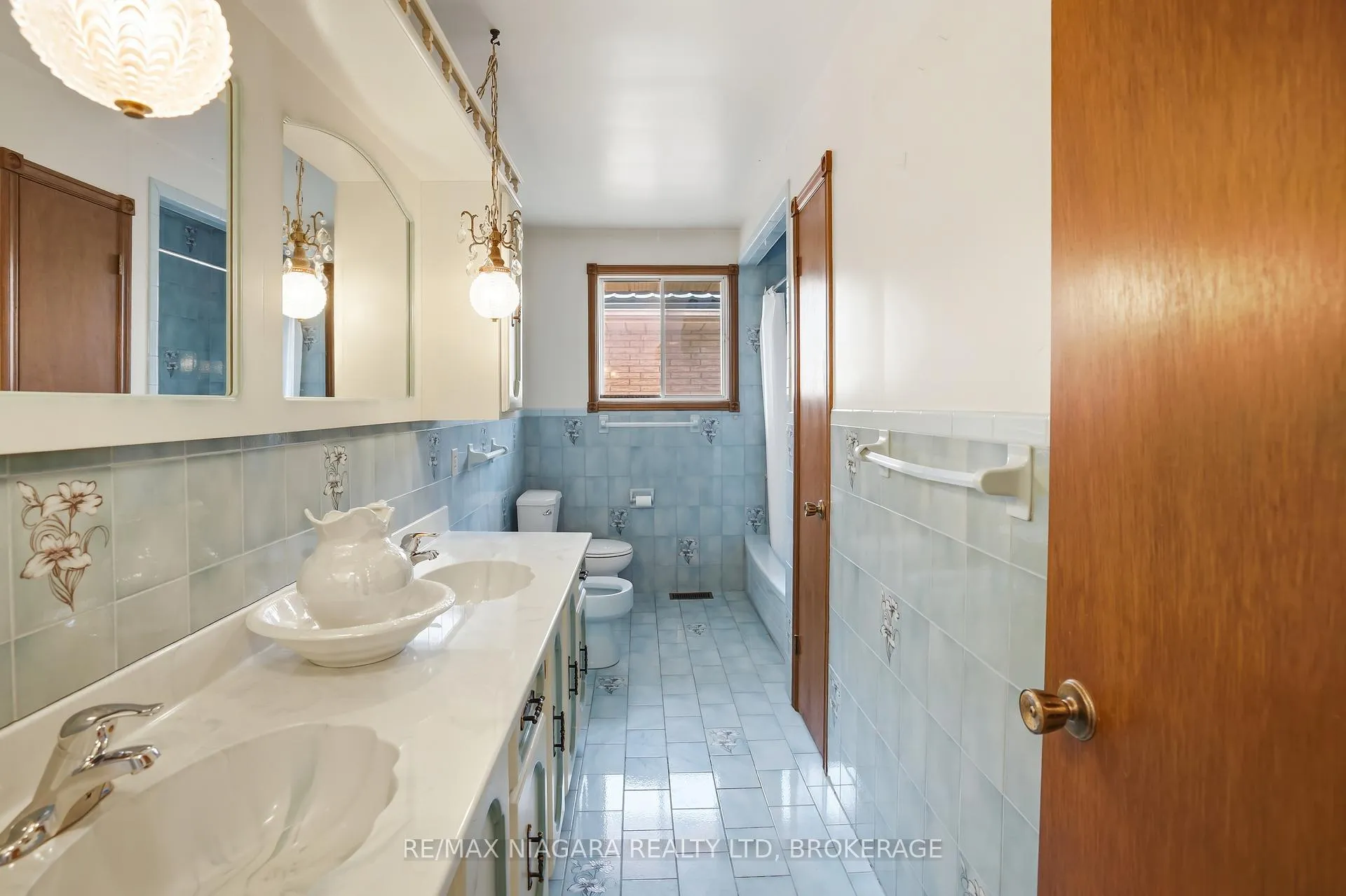 Photo 14 of 5035 Pettit Avenue, Niagara Falls, Morrison — HOMEH