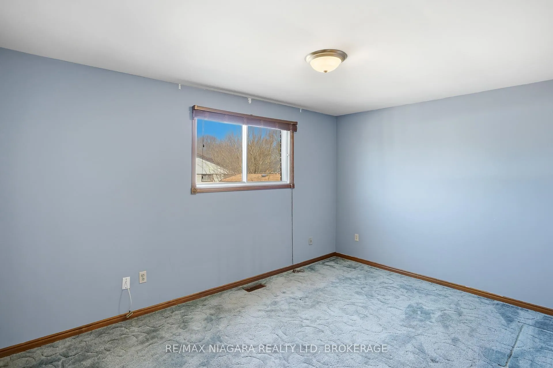 Photo 16 of 5035 Pettit Avenue, Niagara Falls, Morrison — HOMEH