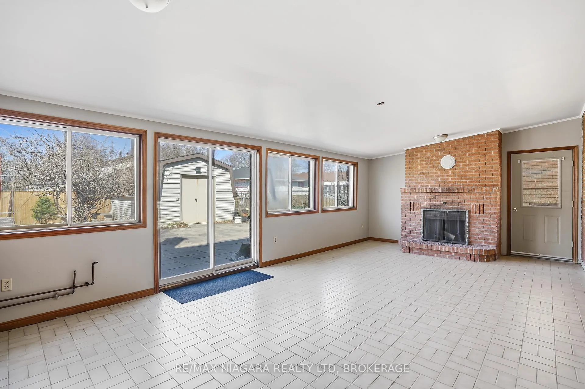 Photo 17 of 5035 Pettit Avenue, Niagara Falls, Morrison — HOMEH