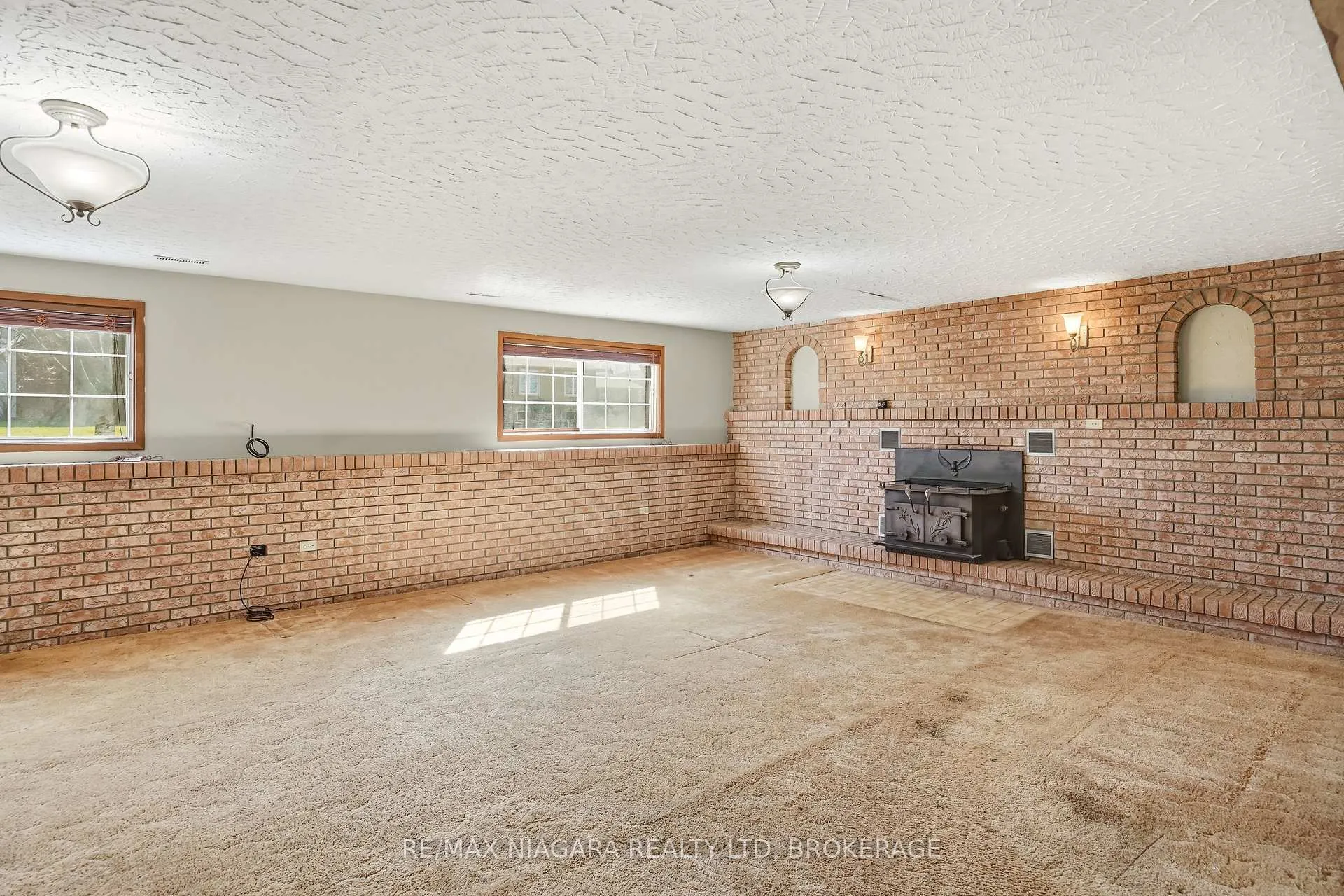 Photo 20 of 5035 Pettit Avenue, Niagara Falls, Morrison — HOMEH