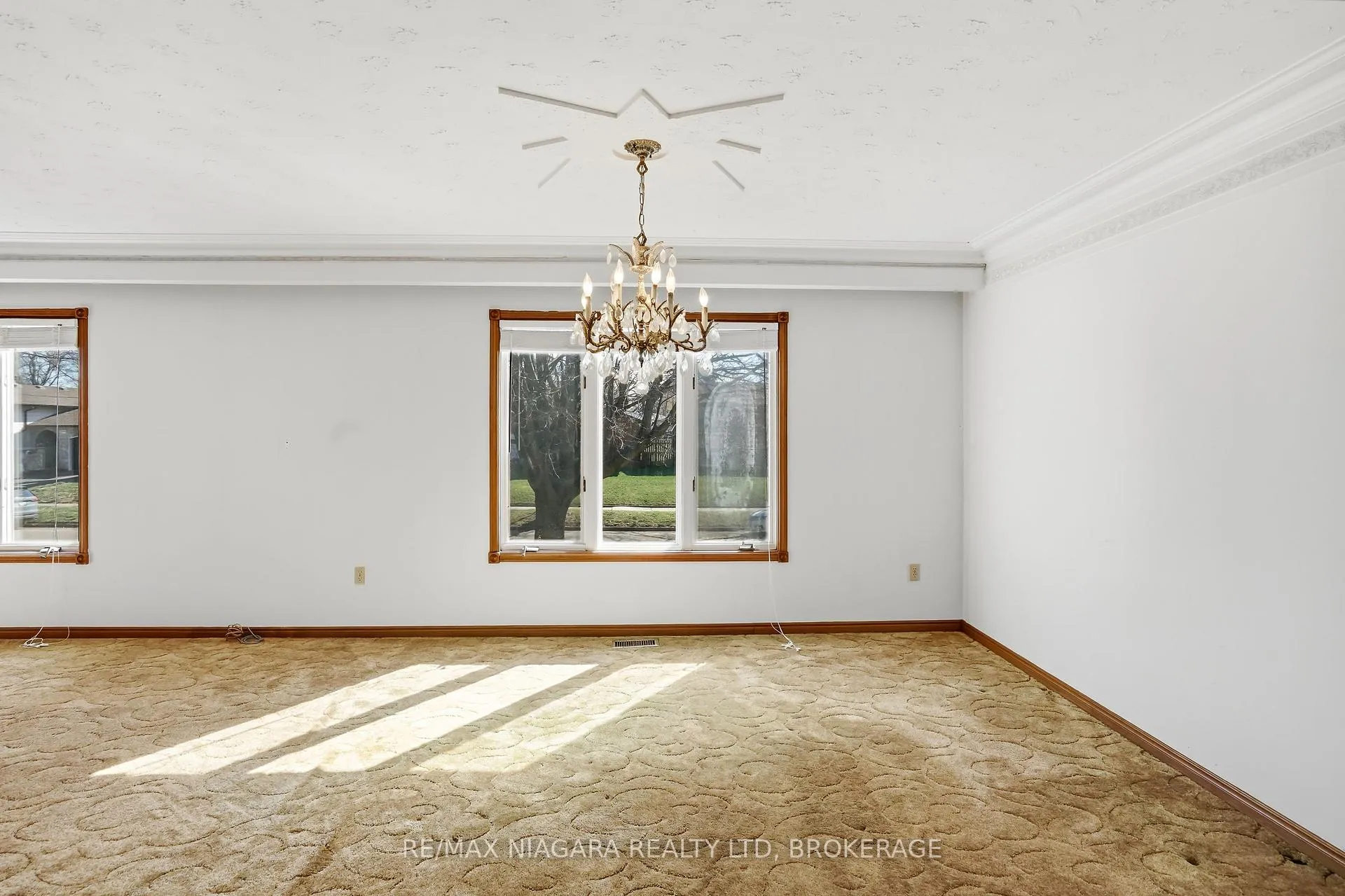 Photo 28 of 5035 Pettit Avenue, Niagara Falls, Morrison — HOMEH