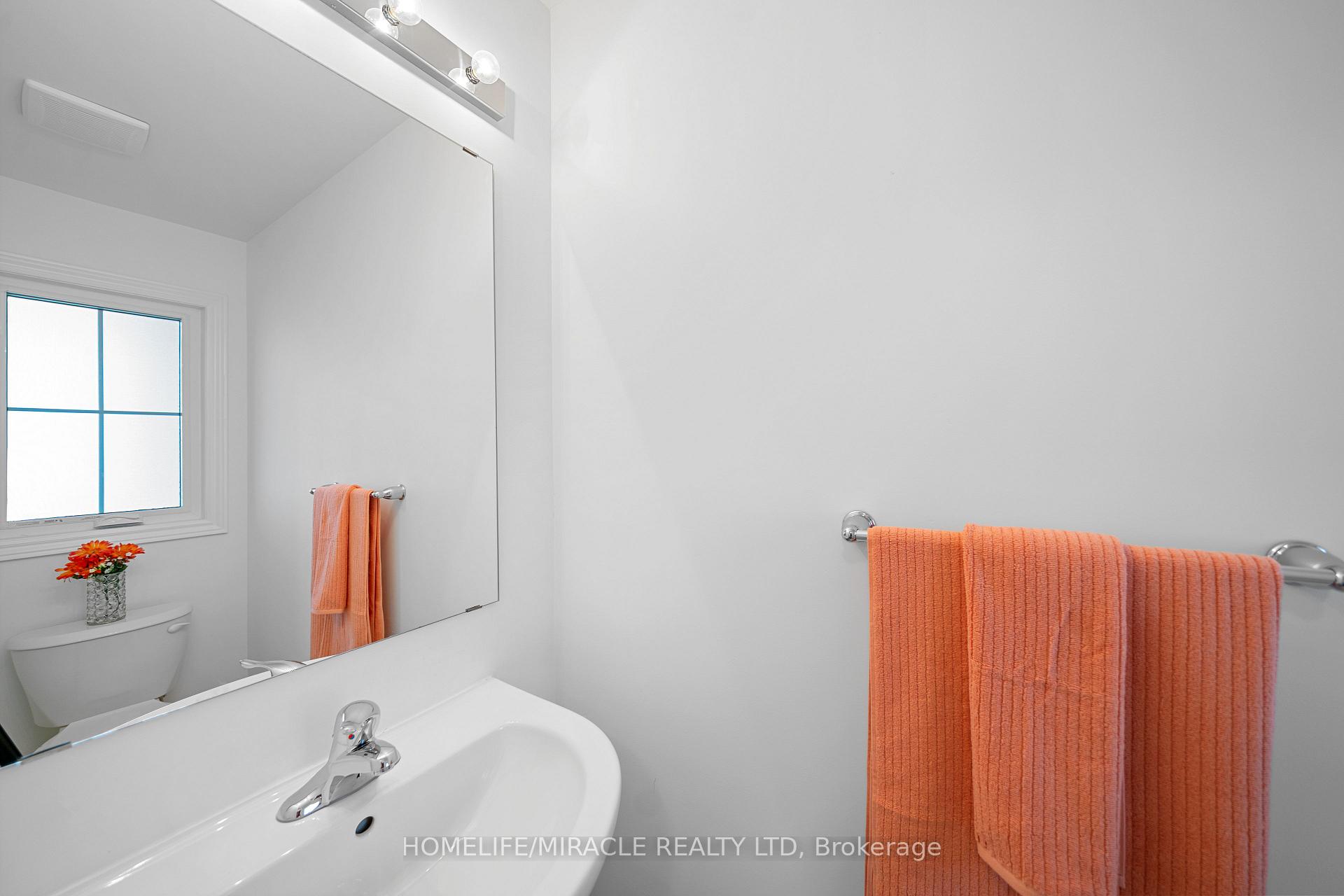 Photo 8 of 5 Glacier Crescent, Belleville, Belleville Ward — HOMEH