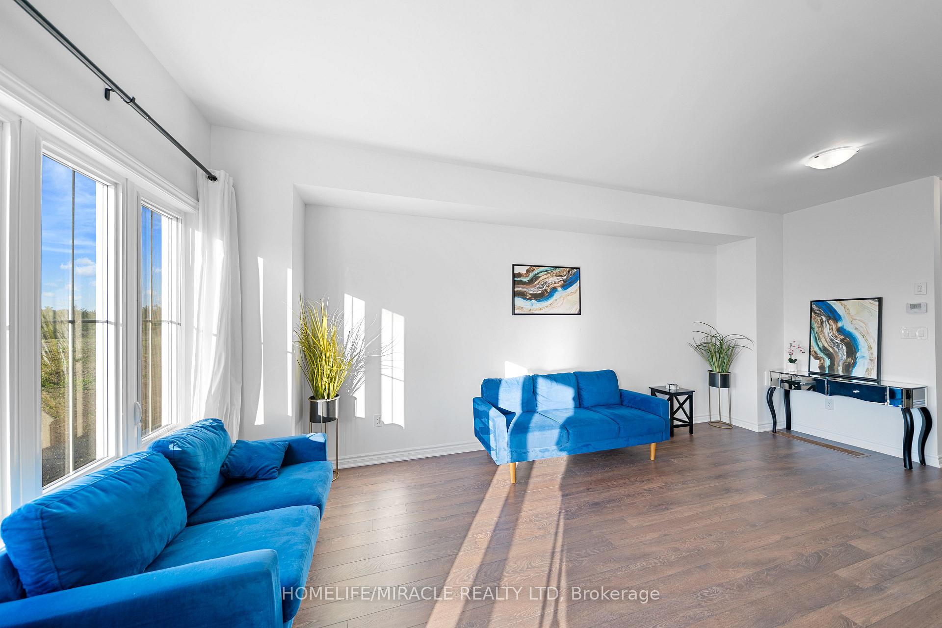 Photo 16 of 5 Glacier Crescent, Belleville, Belleville Ward — HOMEH