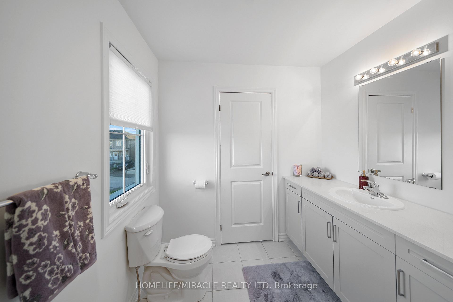 Photo 24 of 5 Glacier Crescent, Belleville, Belleville Ward — HOMEH