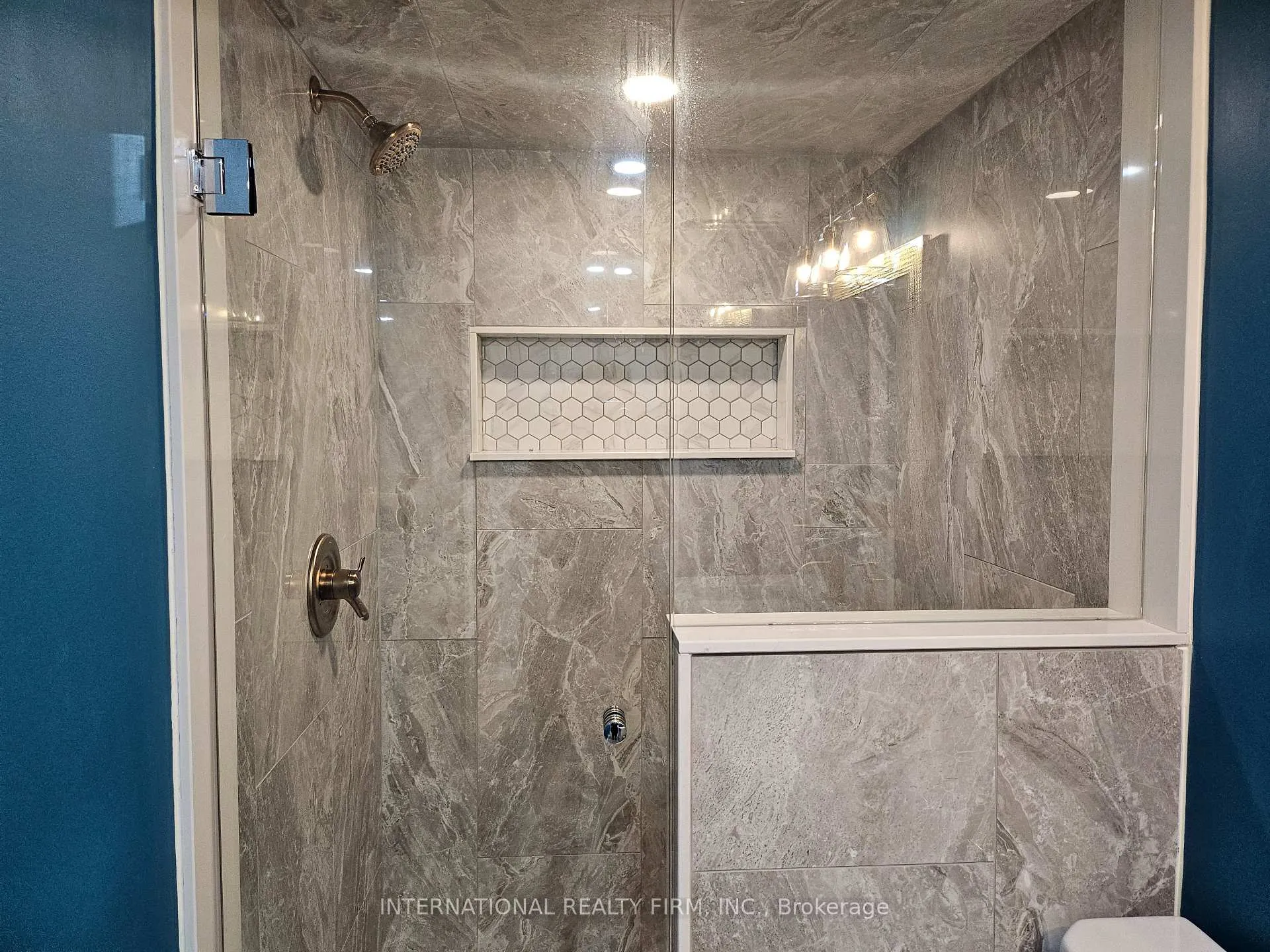 Photo 4 of Unit Bsmt, 1041 Foxtail Crescent, Pickering, Rural Pickering — HOMEH