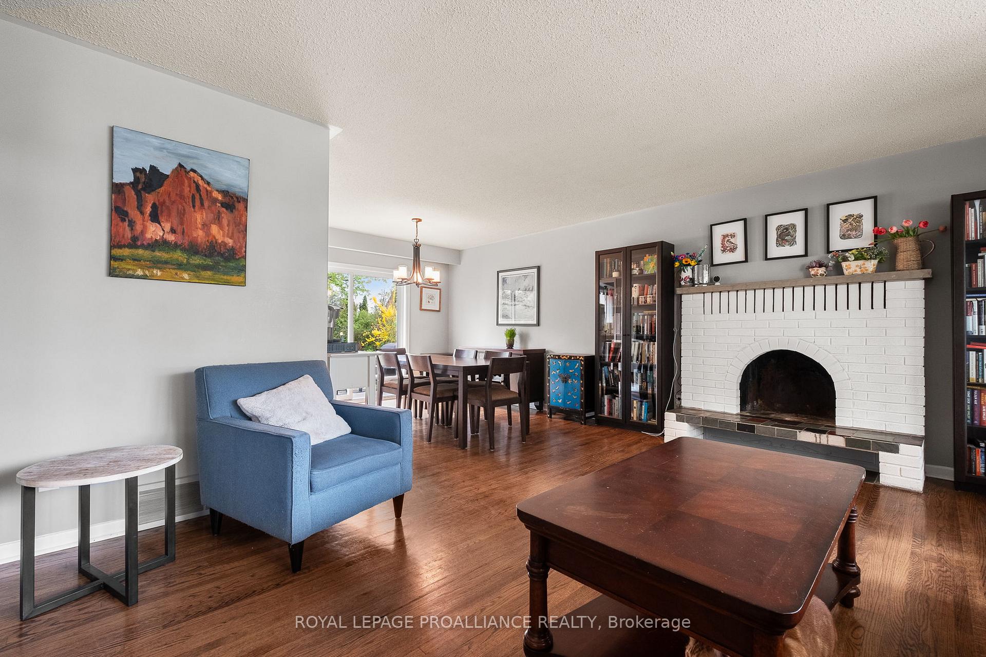 Photo 8 of 40 Bayview Crescent, Cobourg — HOMEH