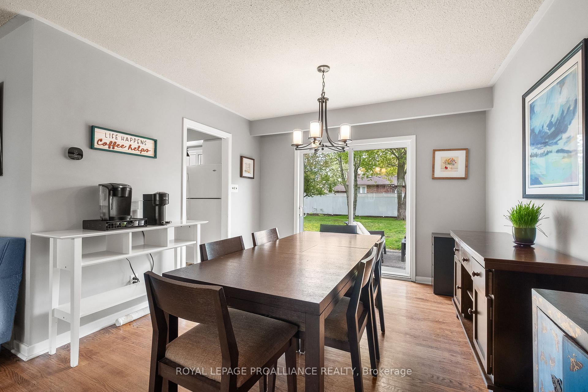 Photo 12 of 40 Bayview Crescent, Cobourg — HOMEH