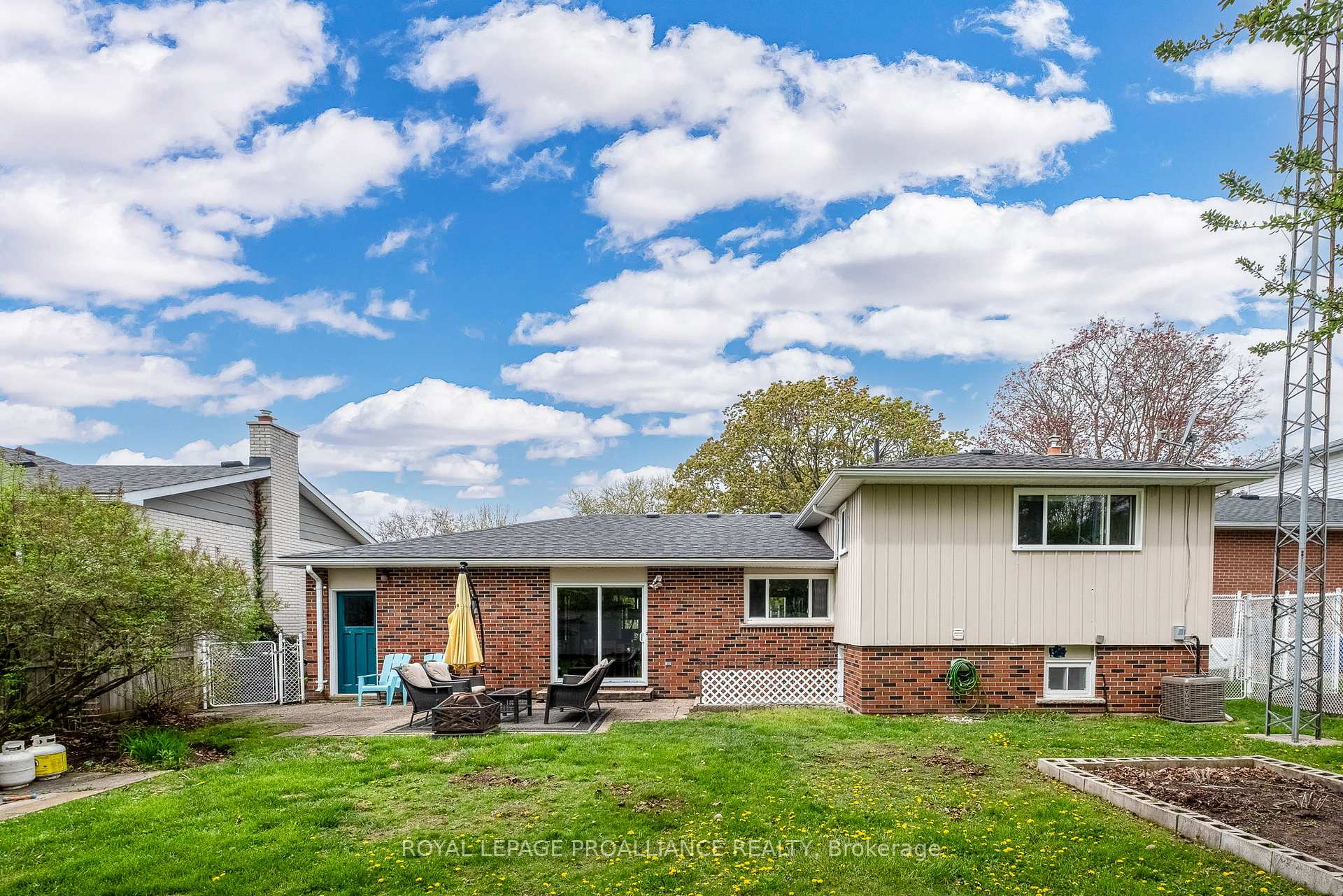 Photo 40 of 40 Bayview Crescent, Cobourg — HOMEH