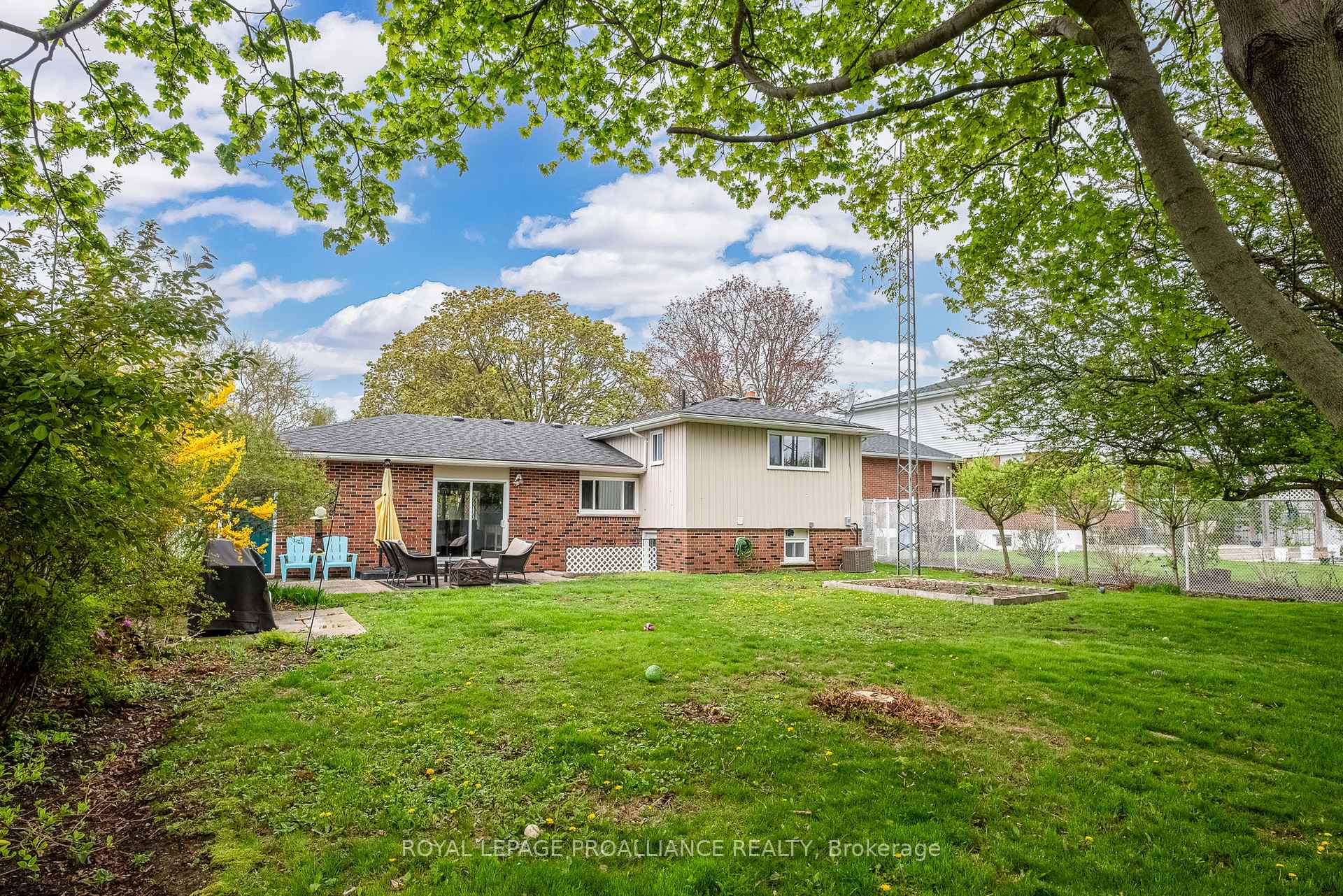 Photo 41 of 40 Bayview Crescent, Cobourg — HOMEH