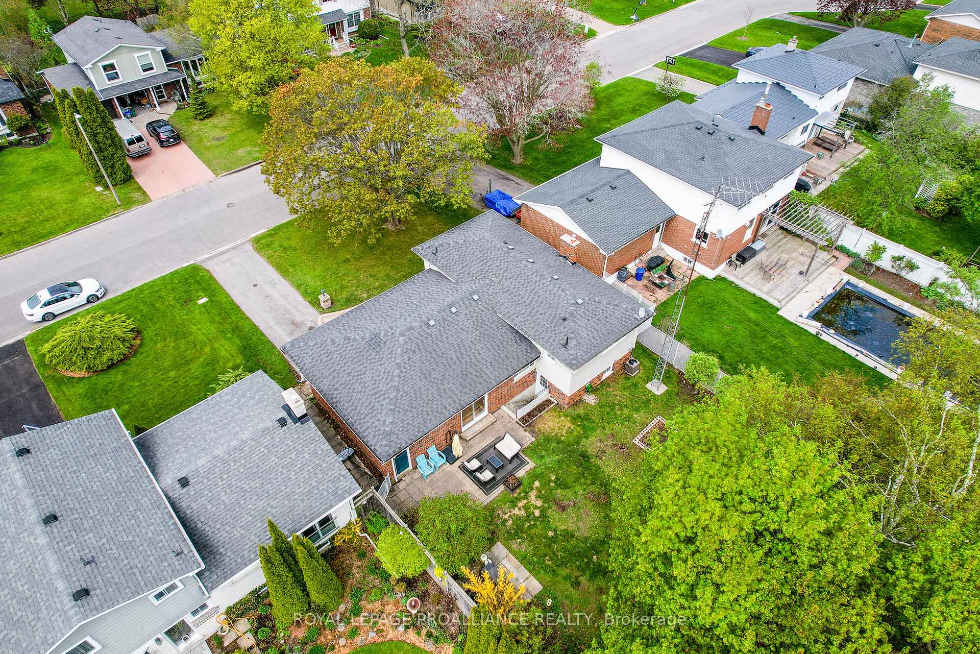 Photo 42 of 40 Bayview Crescent, Cobourg — HOMEH