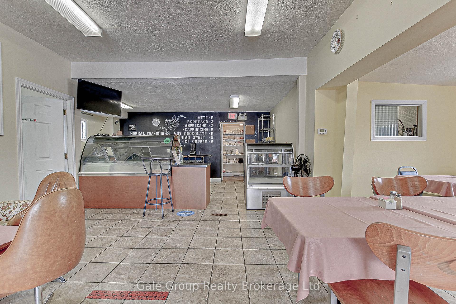 Photo 8 of 18 Elgin Street, Brant, Brantford Twp — HOMEH