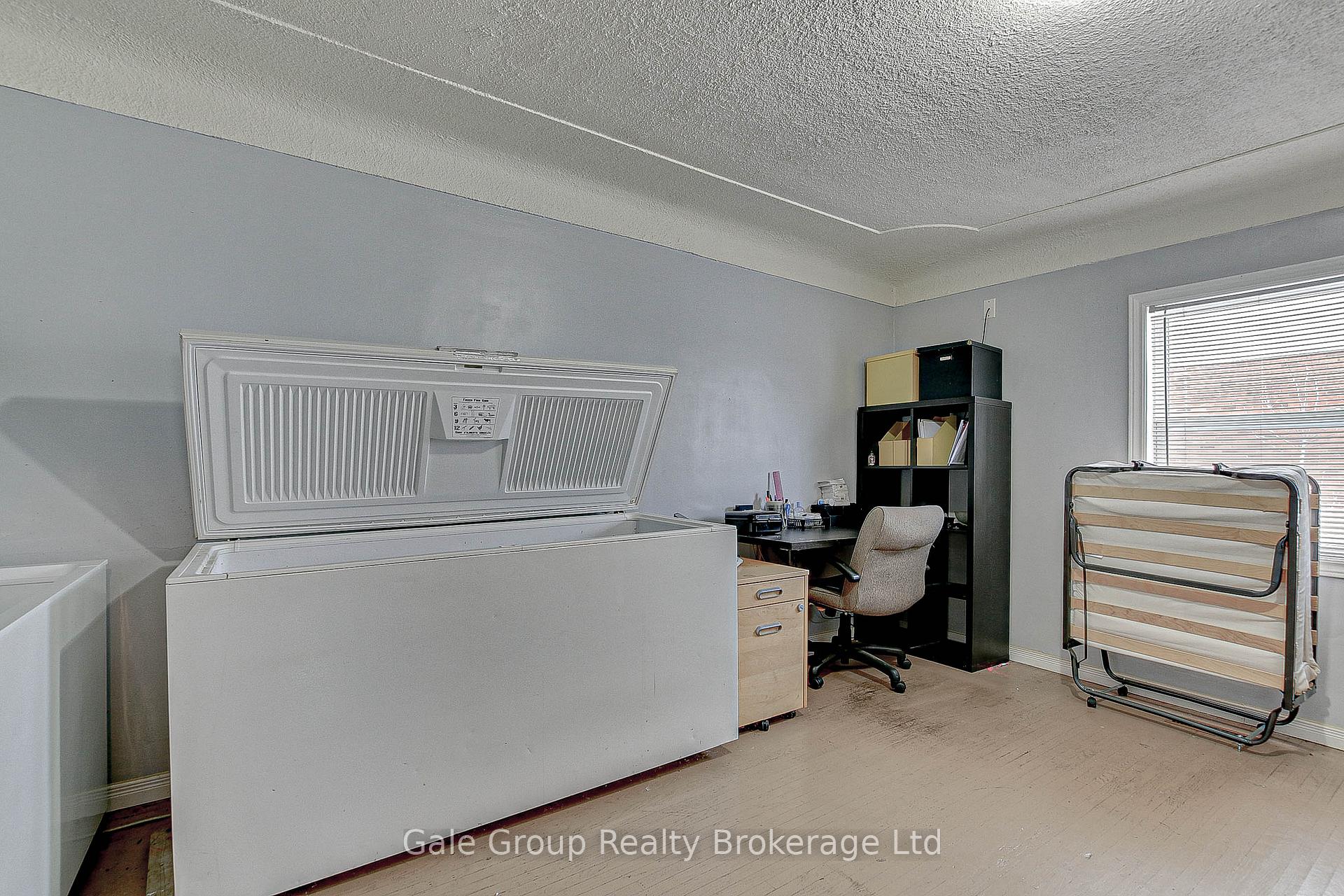 Photo 12 of 18 Elgin Street, Brant, Brantford Twp — HOMEH