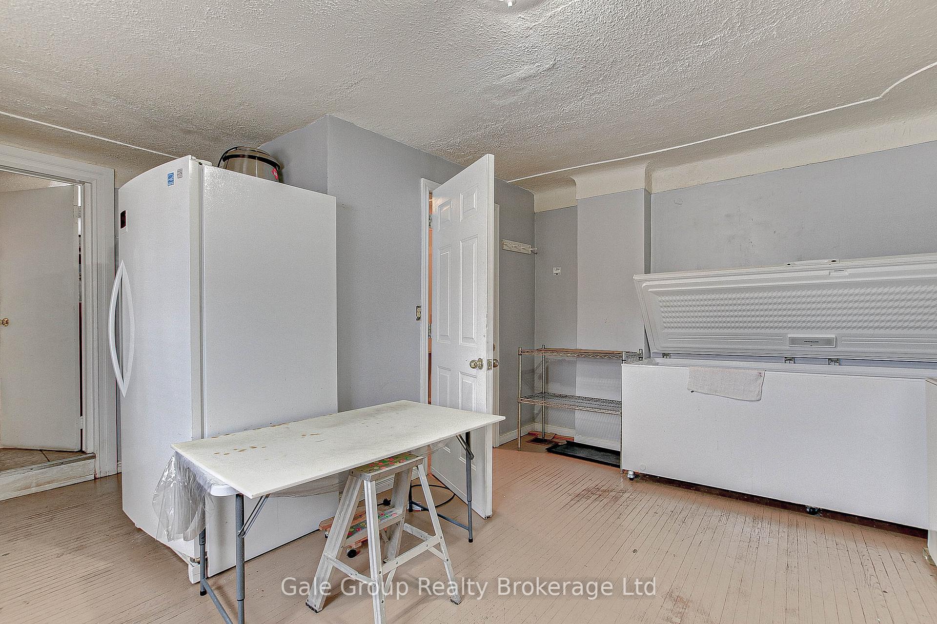 Photo 13 of 18 Elgin Street, Brant, Brantford Twp — HOMEH