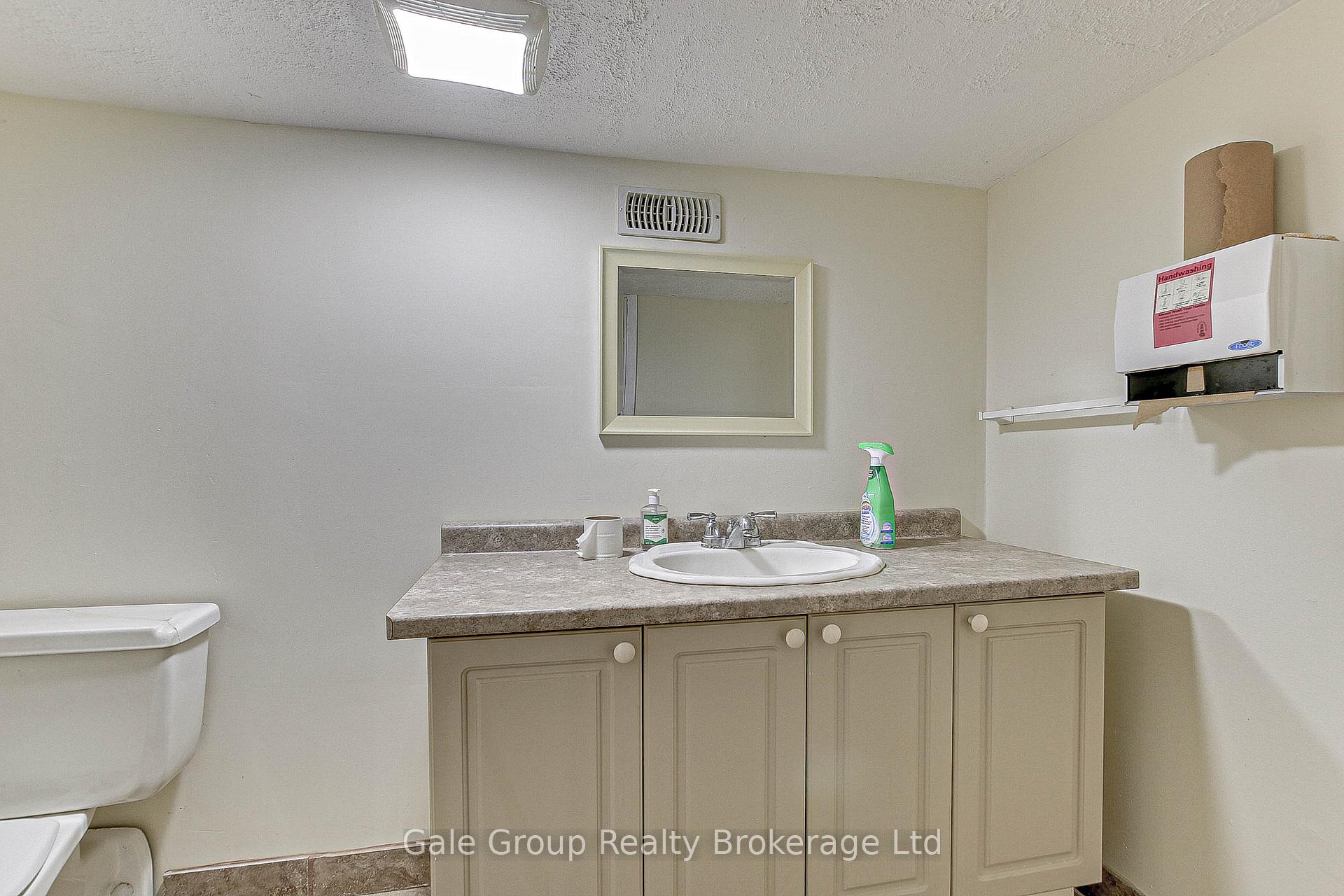 Photo 20 of 18 Elgin Street, Brant, Brantford Twp — HOMEH