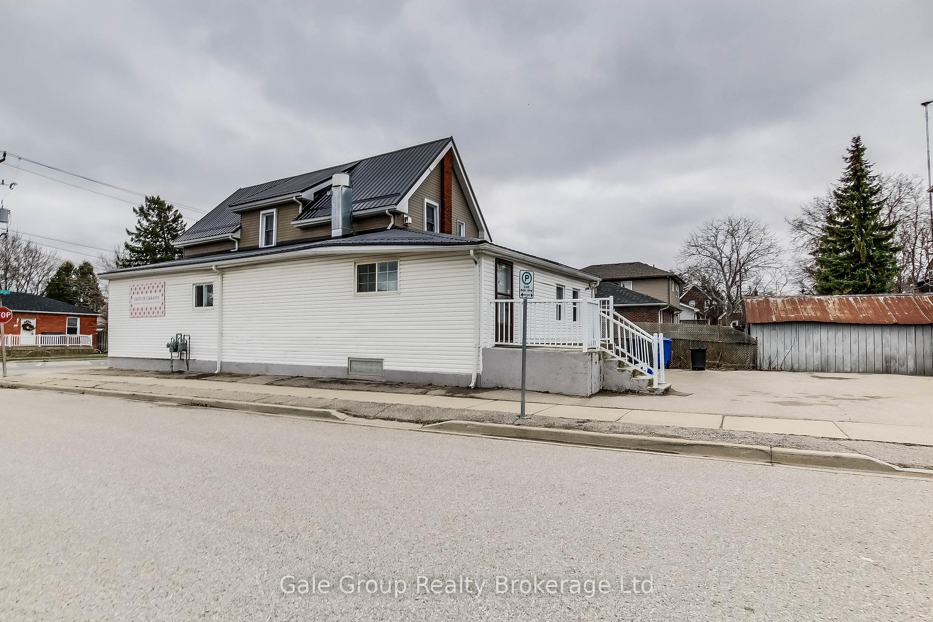 Photo 34 of 18 Elgin Street, Brant, Brantford Twp — HOMEH