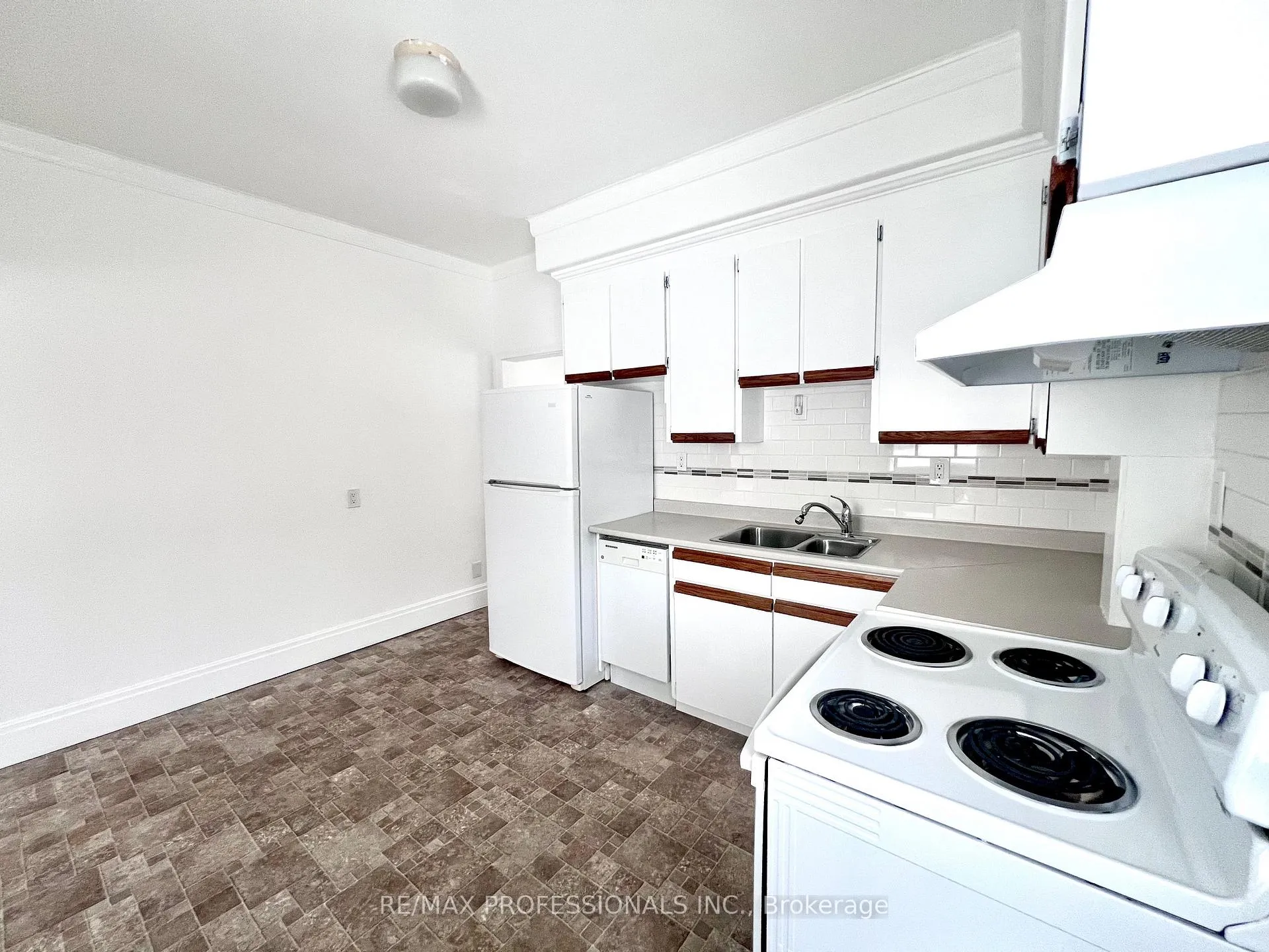 Photo 5 of Unit MAIN, 54 Norsman Street, Toronto, East End-Danforth — HOMEH