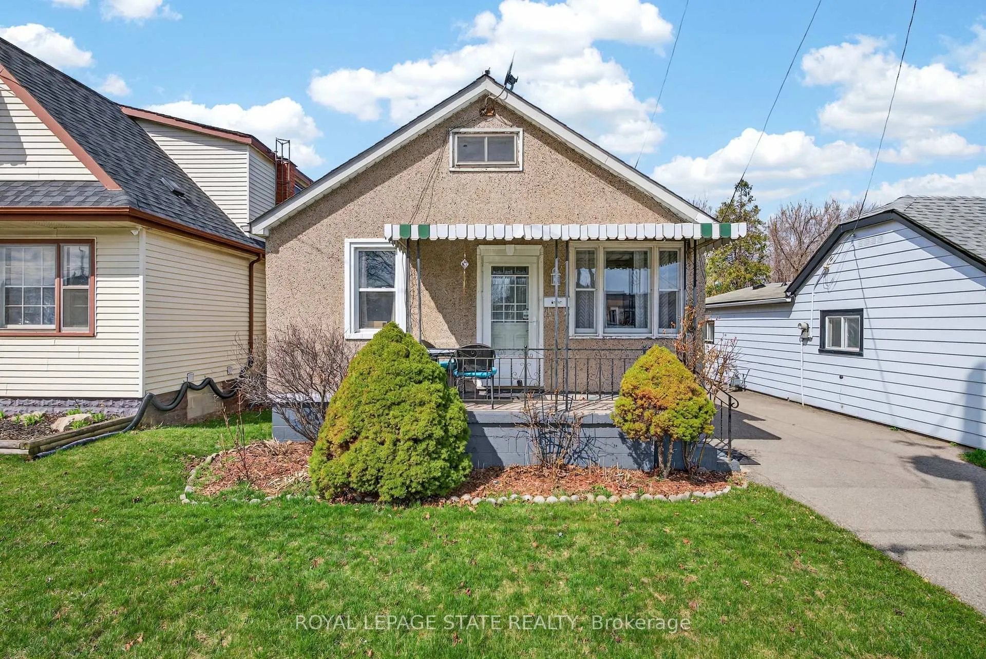 Photo 1 of 663 Tate Avenue, Hamilton, Parkview — HOMEH