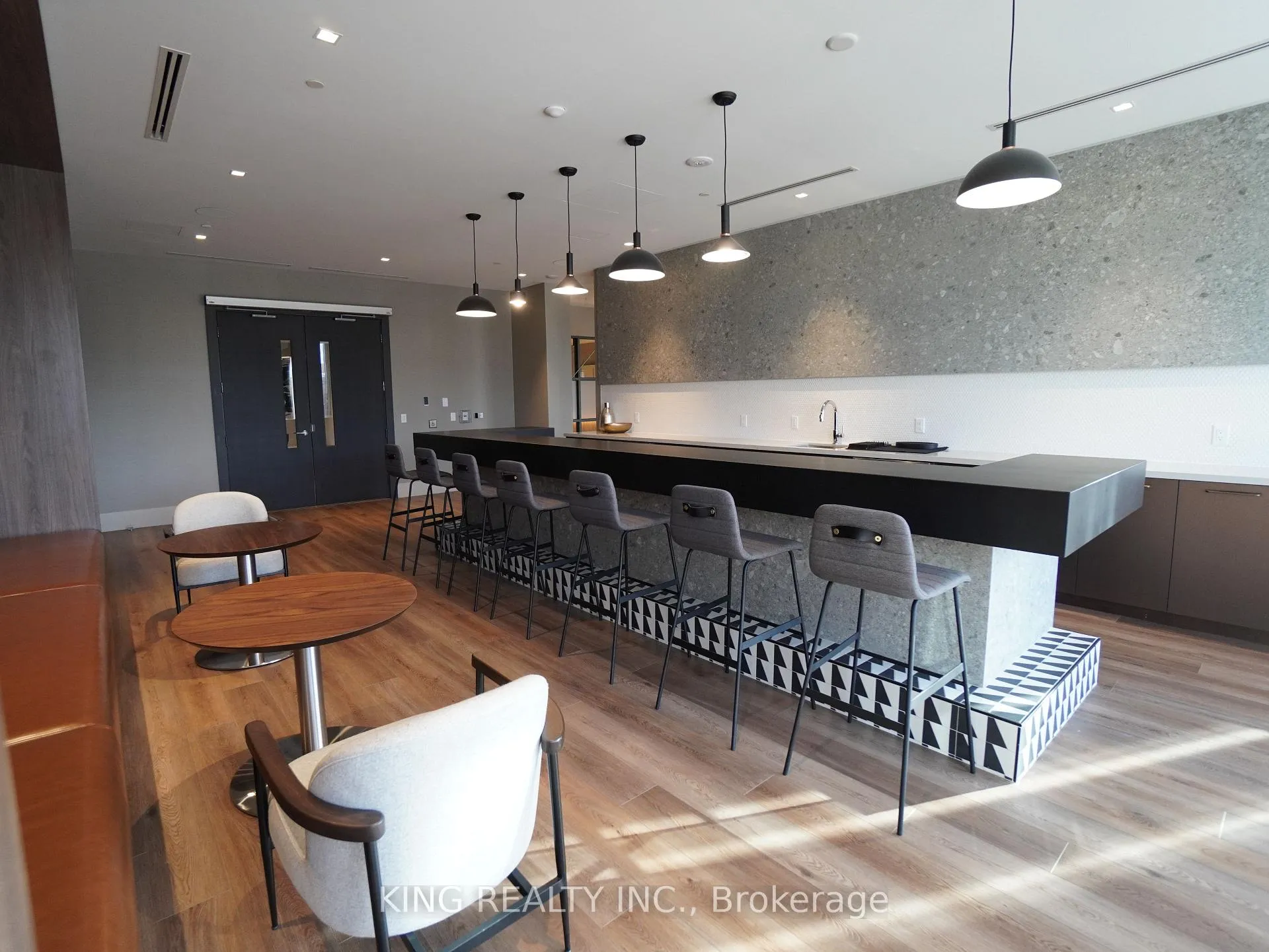 Photo 6 of Unit 1420, 2545 Simcoe Street N, Oshawa, Windfields — HOMEH