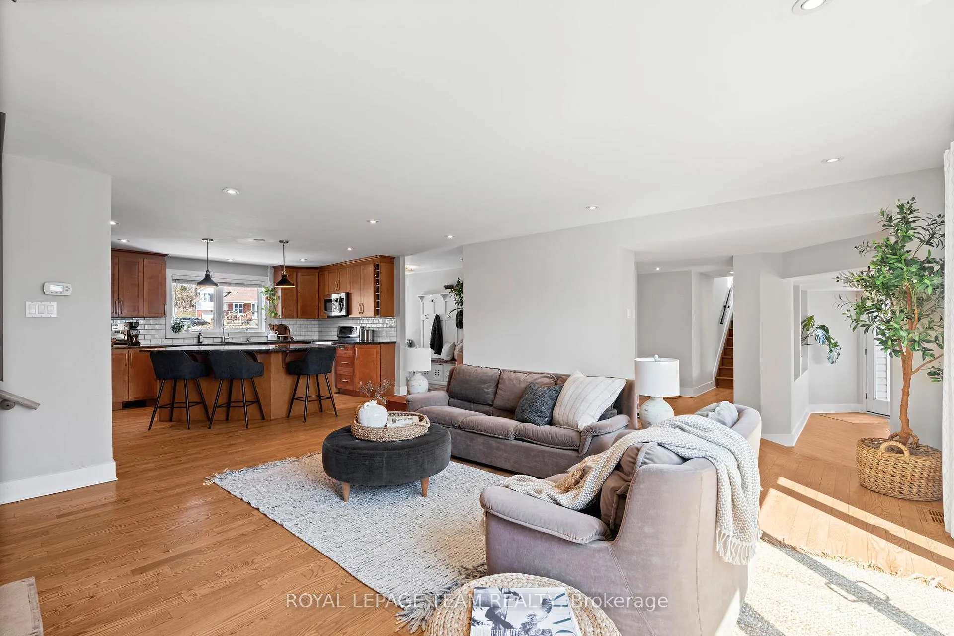 Photo 11 of 5492 West River Drive, Ottawa, Manotick Long Island & Nicholls Island — HOMEH