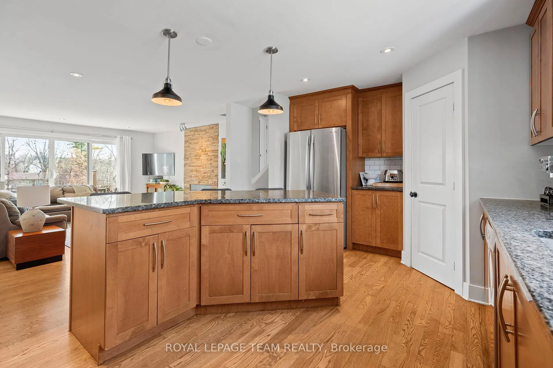 Photo 19 of 5492 West River Drive, Ottawa, Manotick Long Island & Nicholls Island — HOMEH