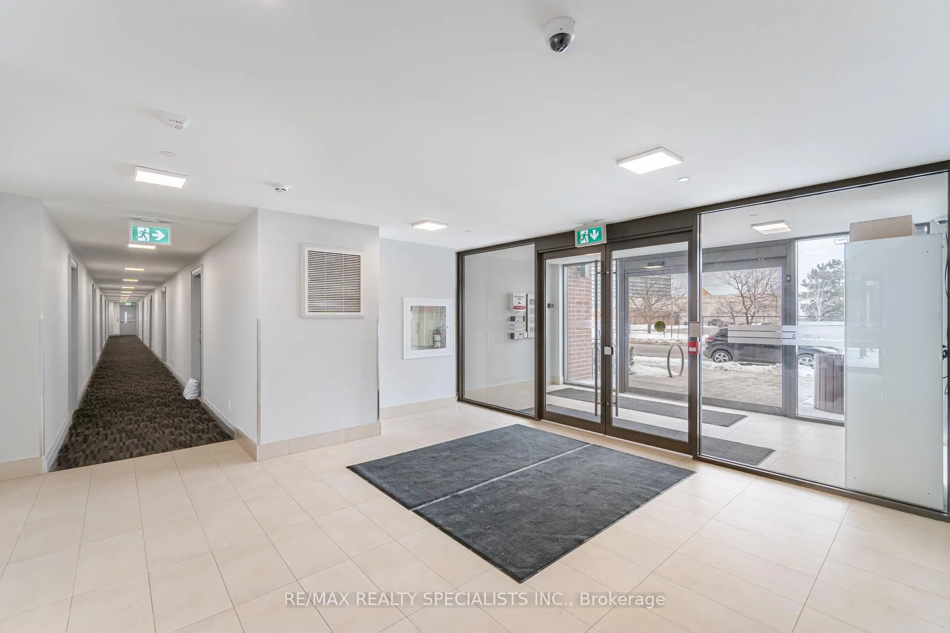 Photo 4 of 222-95 Attmar Drive, Brampton, Bram East — HOMEH