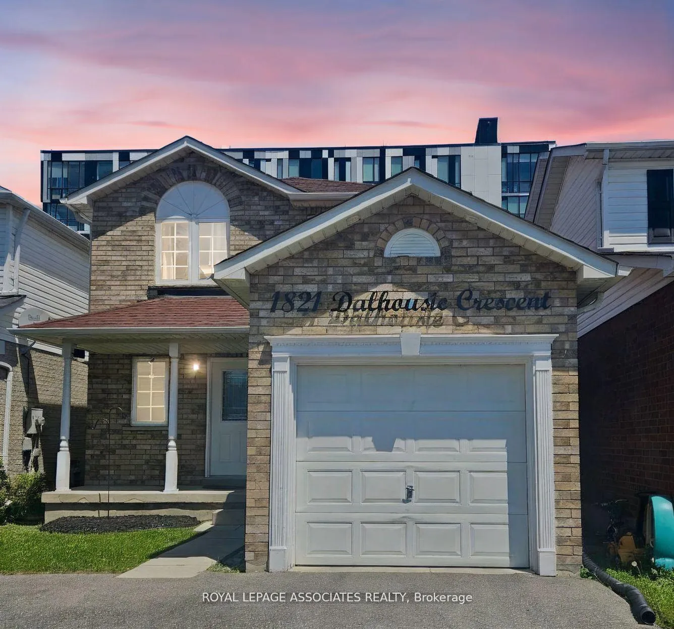 Photo 1 of 1821 Dalhousie Crescent, Oshawa, Samac — HOMEH