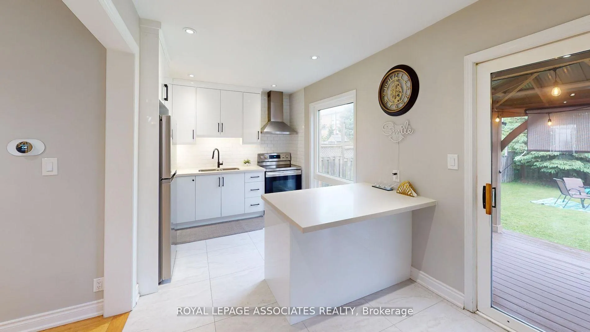 Photo 4 of 1821 Dalhousie Crescent, Oshawa, Samac — HOMEH