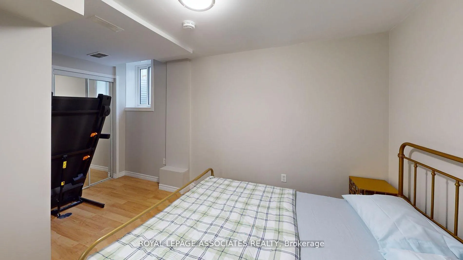 Photo 14 of 1821 Dalhousie Crescent, Oshawa, Samac — HOMEH