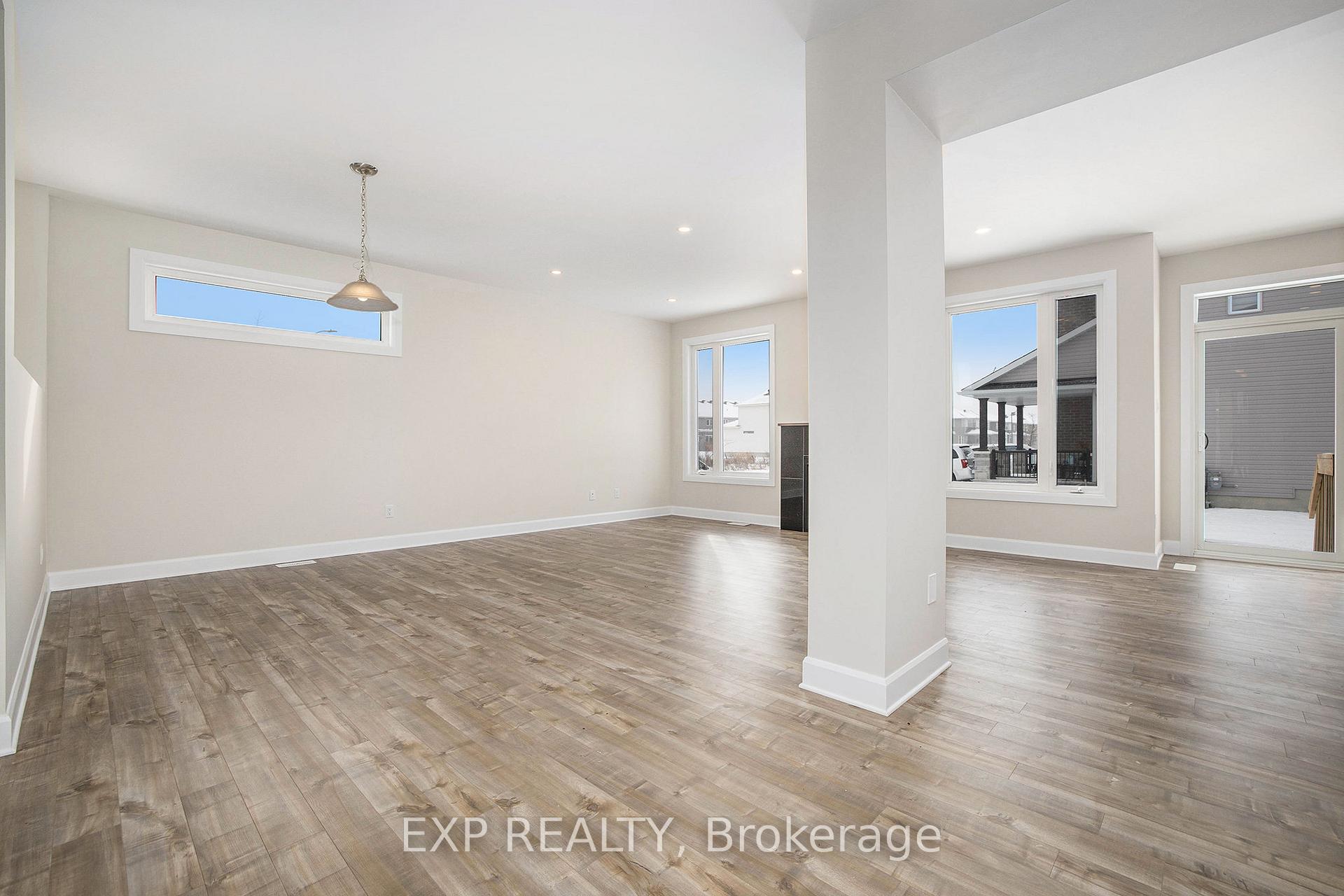 Photo 7 of 106 Dunlop Road, Carleton Place — HOMEH