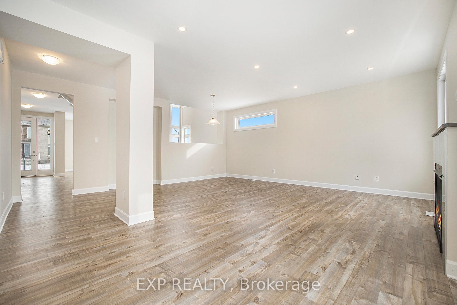 Photo 11 of 106 Dunlop Road, Carleton Place — HOMEH