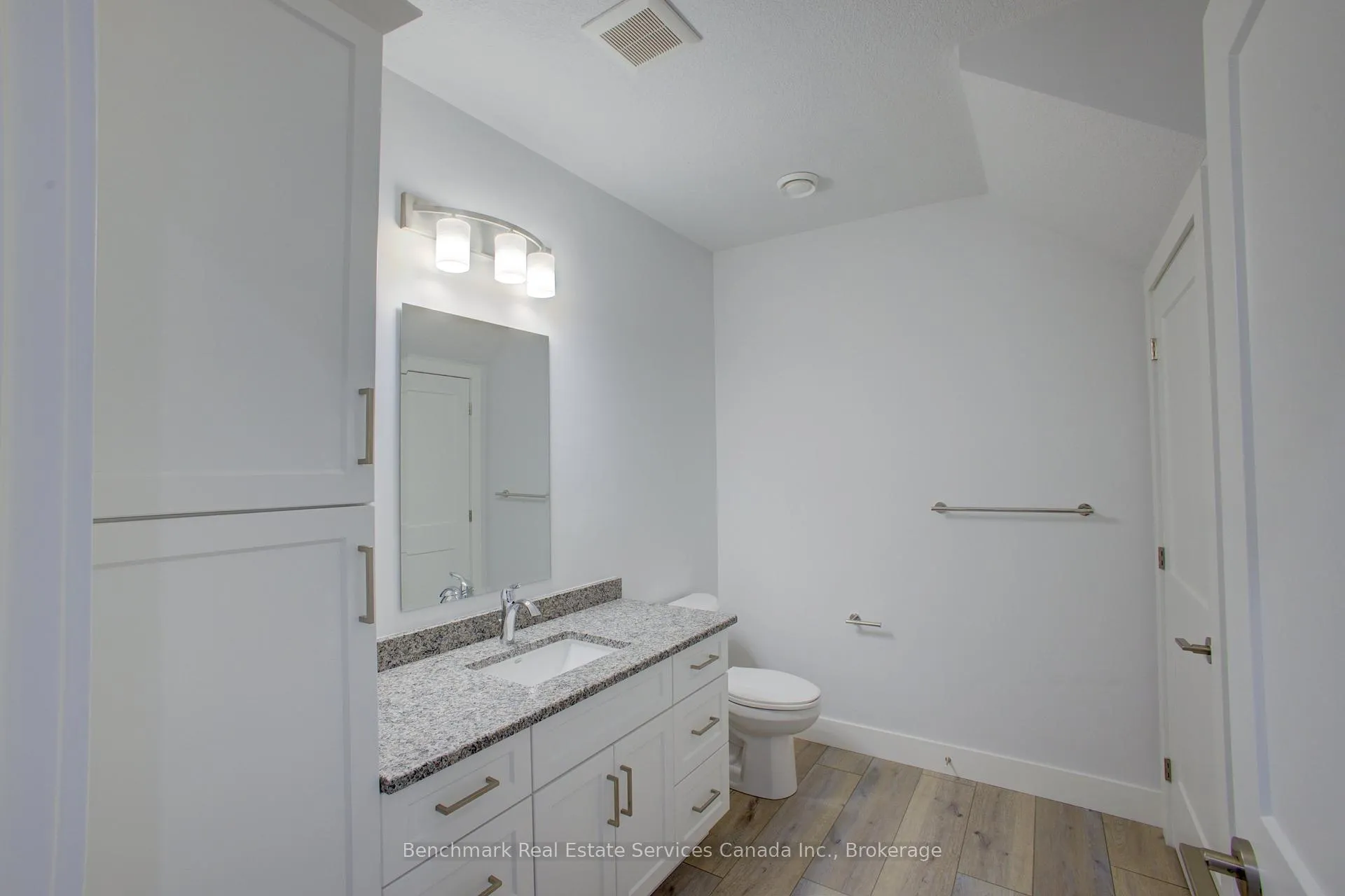 Photo 20 of 60 Cavalier Crescent, Huron-Kinloss — HOMEH