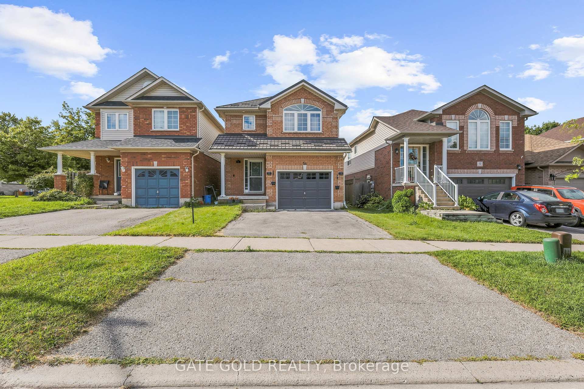 Photo 1 of 54 Marchwood Crescent, Clarington, Bowmanville — HOMEH