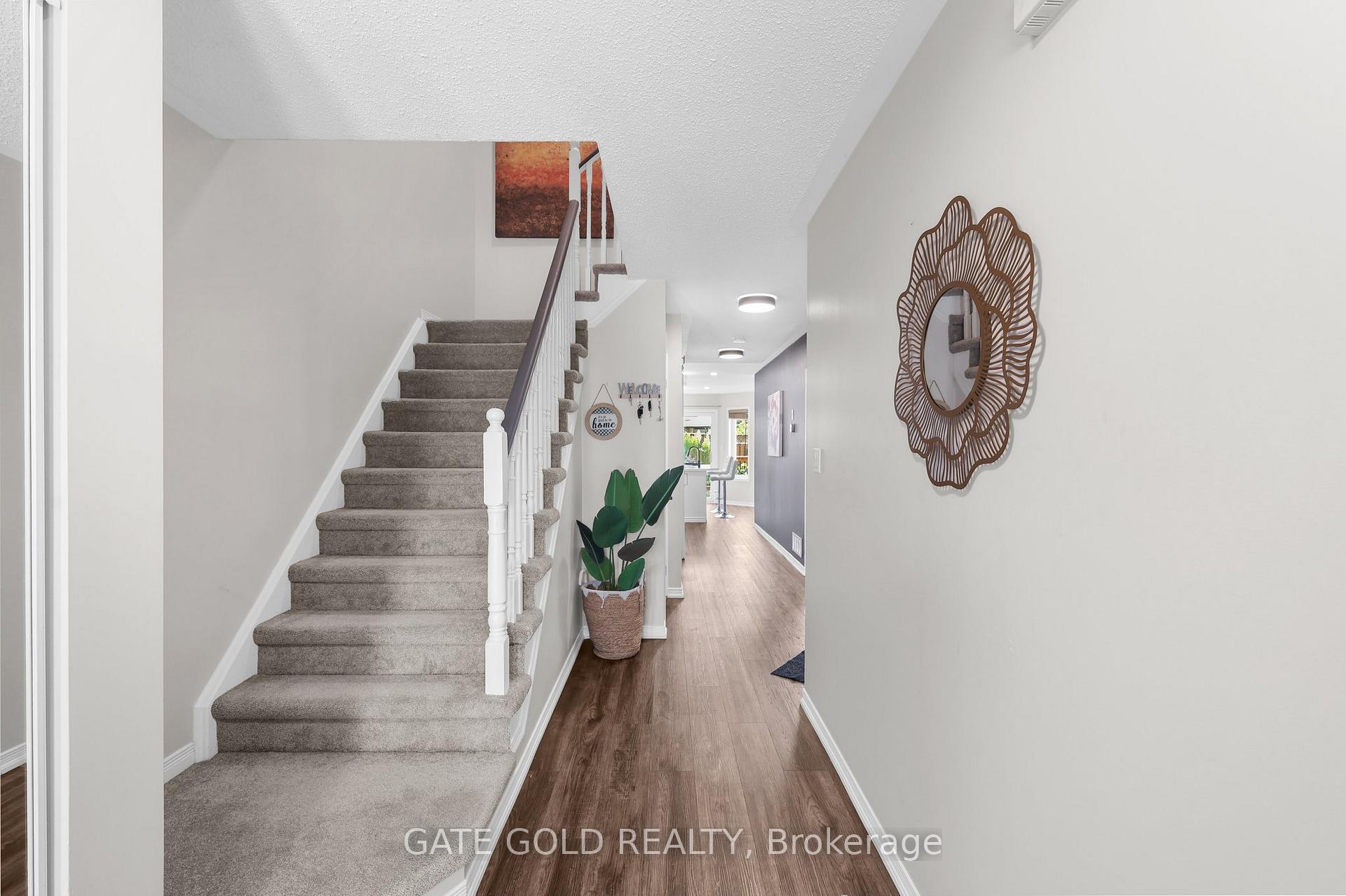 Photo 2 of 54 Marchwood Crescent, Clarington, Bowmanville — HOMEH