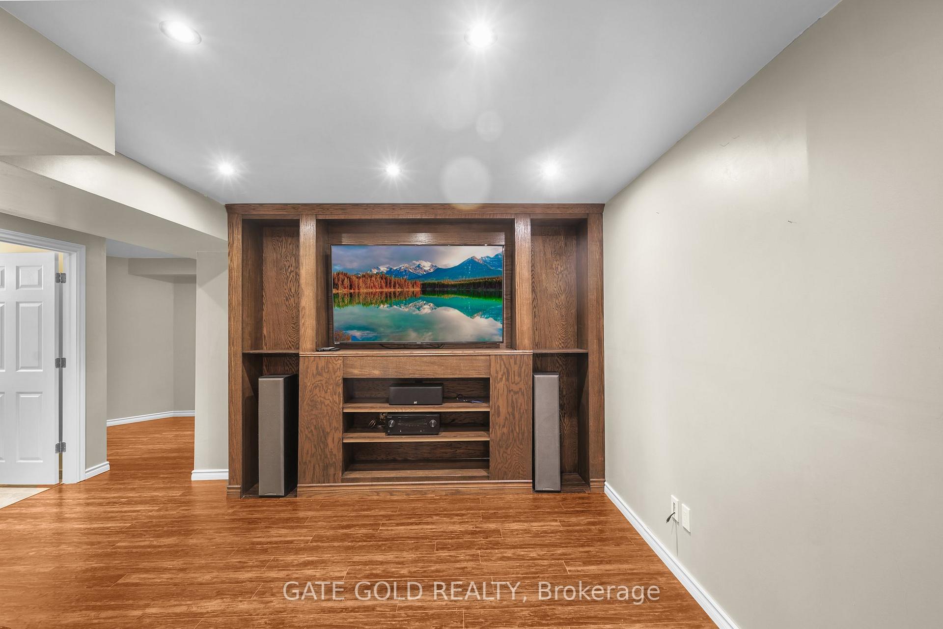 Photo 23 of 54 Marchwood Crescent, Clarington, Bowmanville — HOMEH
