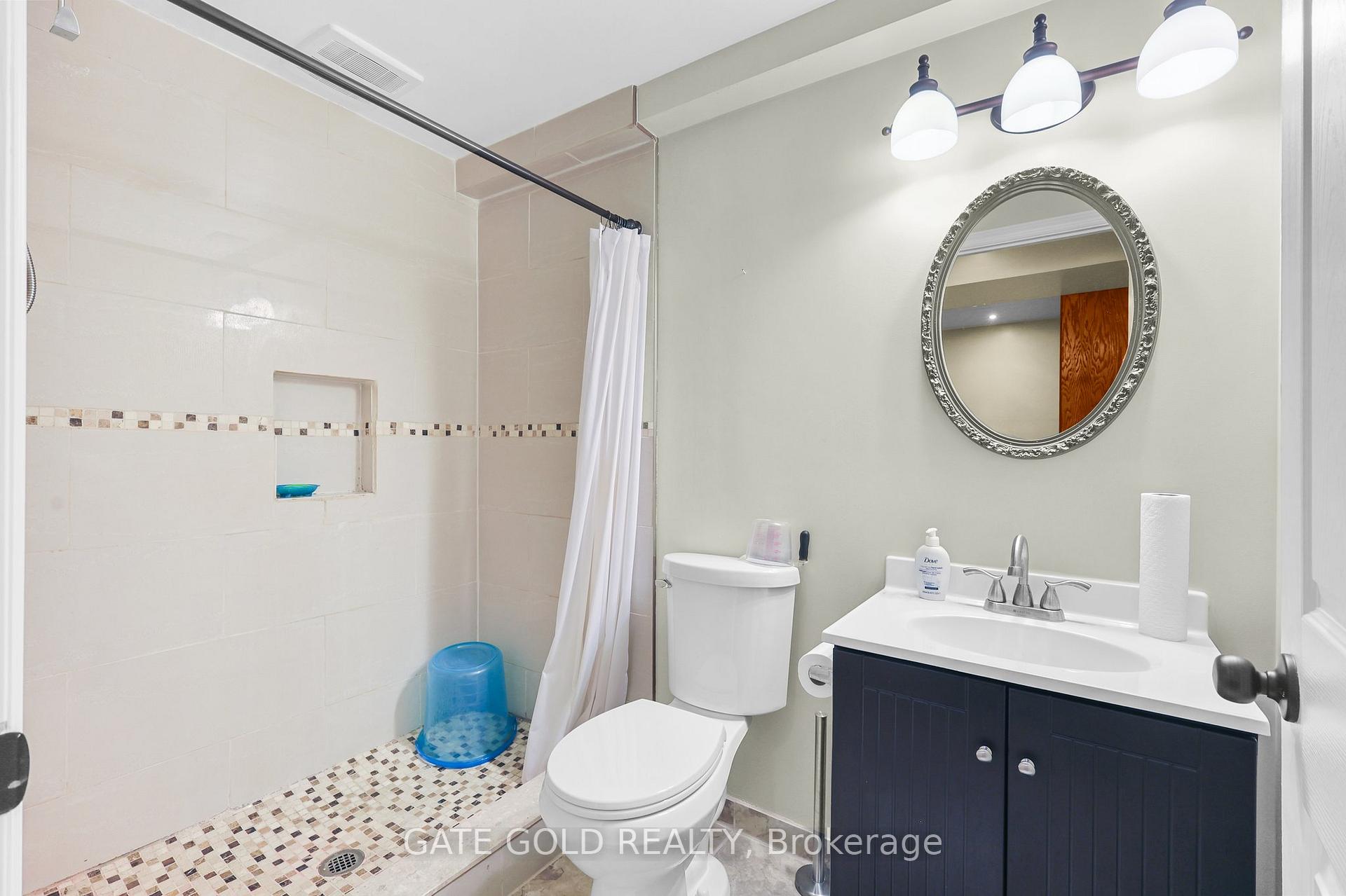 Photo 25 of 54 Marchwood Crescent, Clarington, Bowmanville — HOMEH