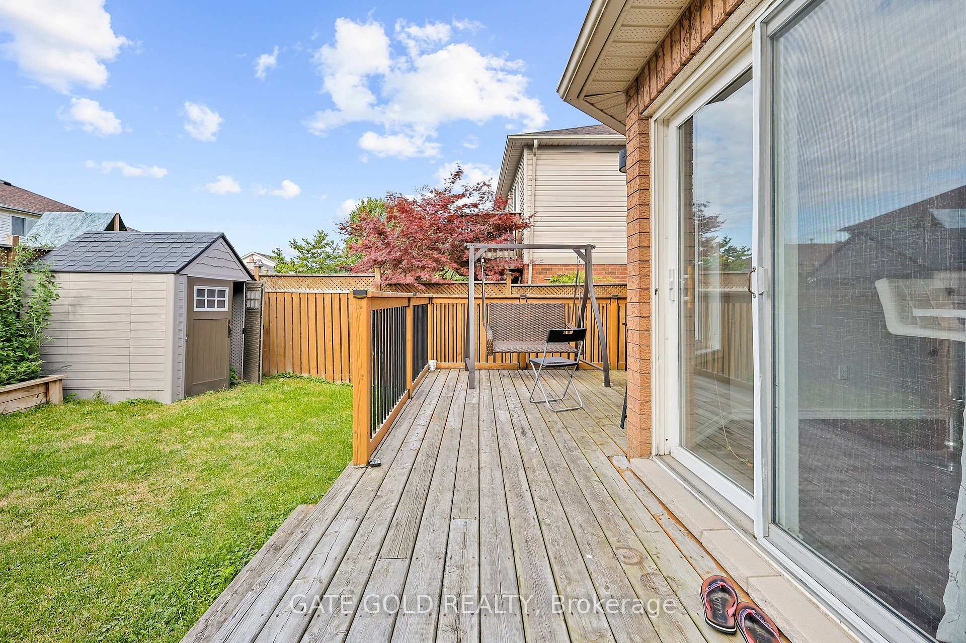 Photo 27 of 54 Marchwood Crescent, Clarington, Bowmanville — HOMEH