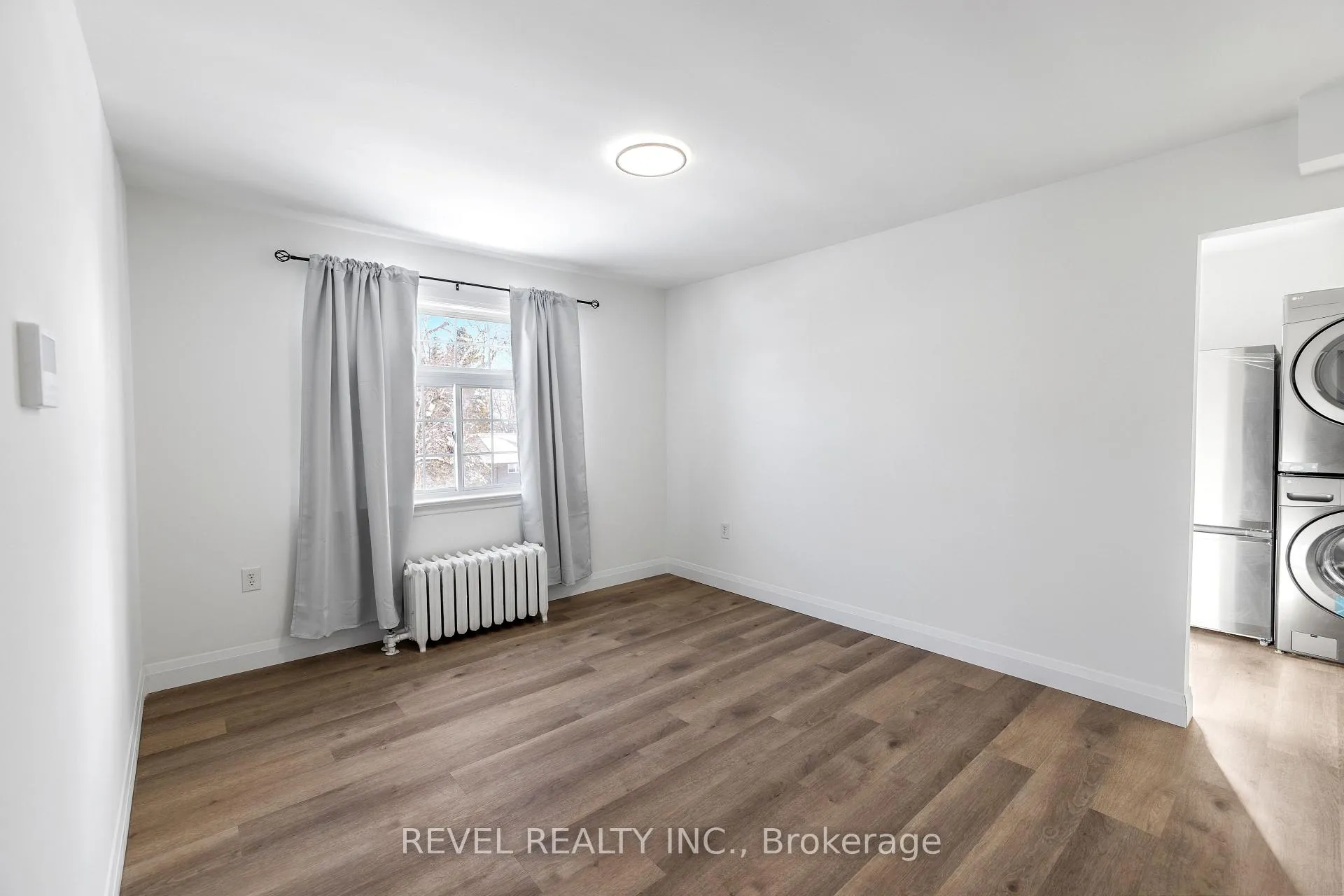 Photo 3 of Unit 201, 46 Nelson Street, Barrie, Codrington — HOMEH
