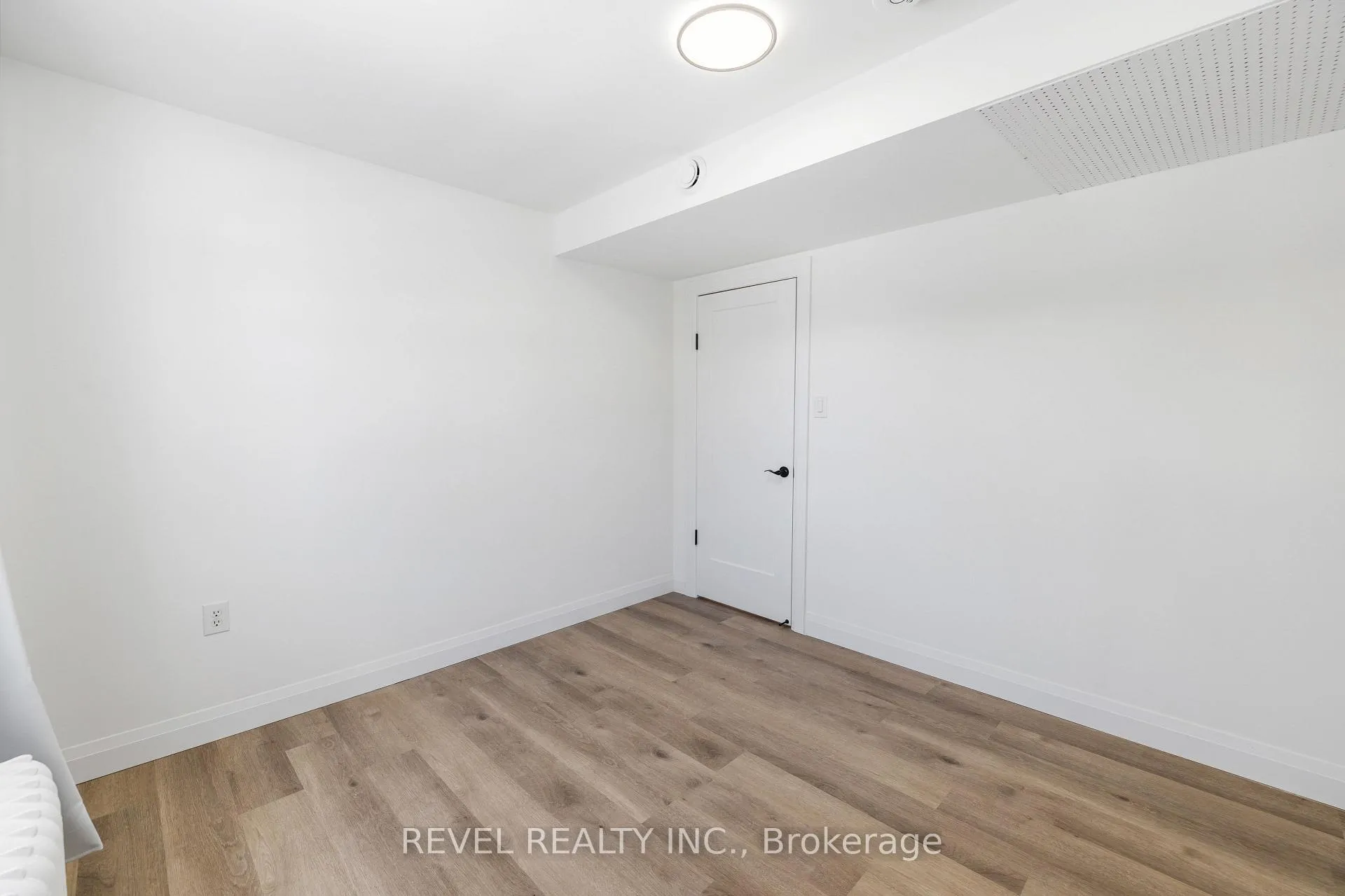 Photo 4 of Unit 201, 46 Nelson Street, Barrie, Codrington — HOMEH